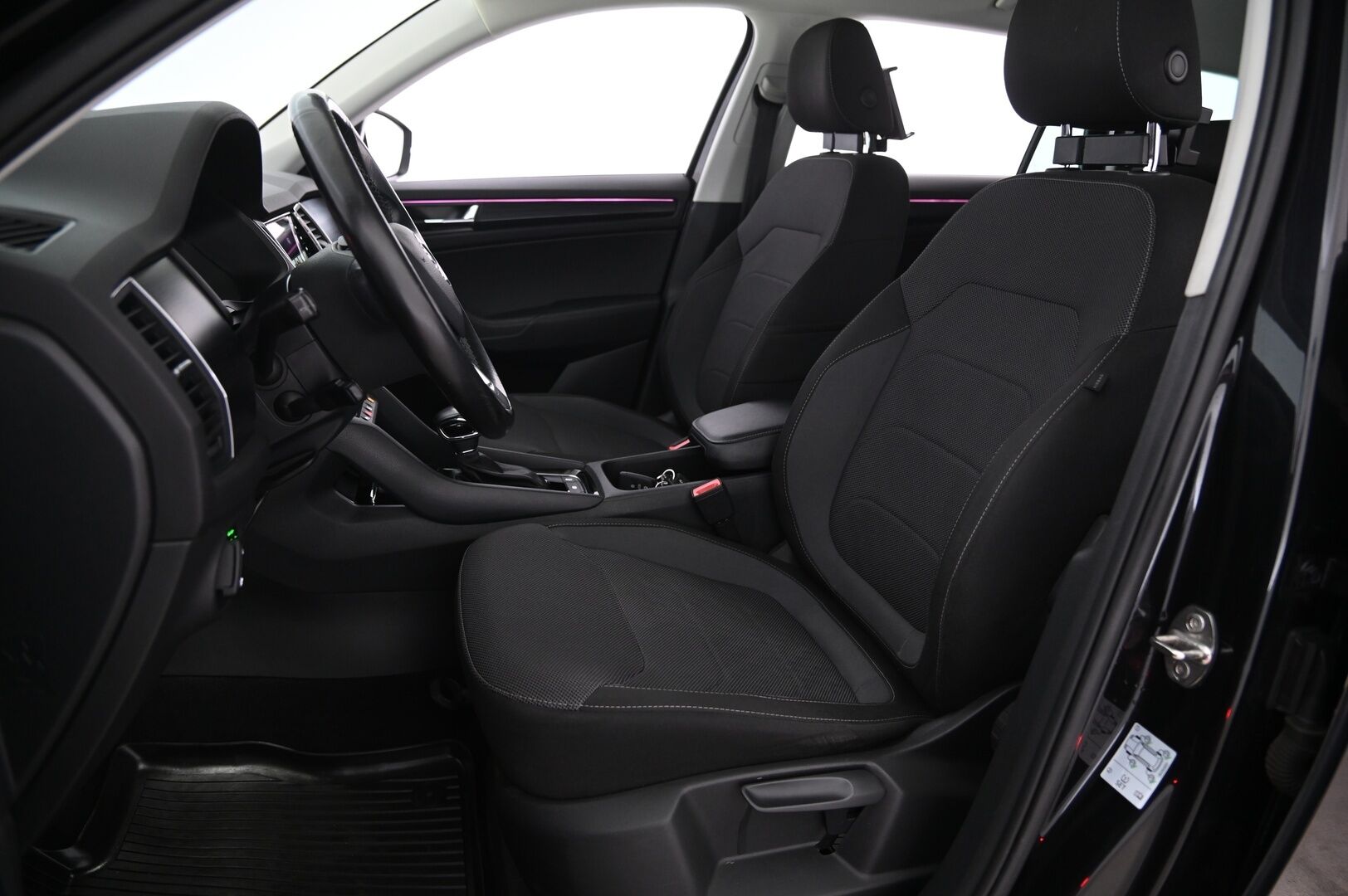 Skoda Kodiaq 2019 2,0 TDI 150 Ambition DSG Autom. - Adapt vakkari | Canton | Pa*lämmitin | Avaimeton kulku | Hands free takaluukku | SmartLink | Suomi-auto | 2x Uudet renkaat