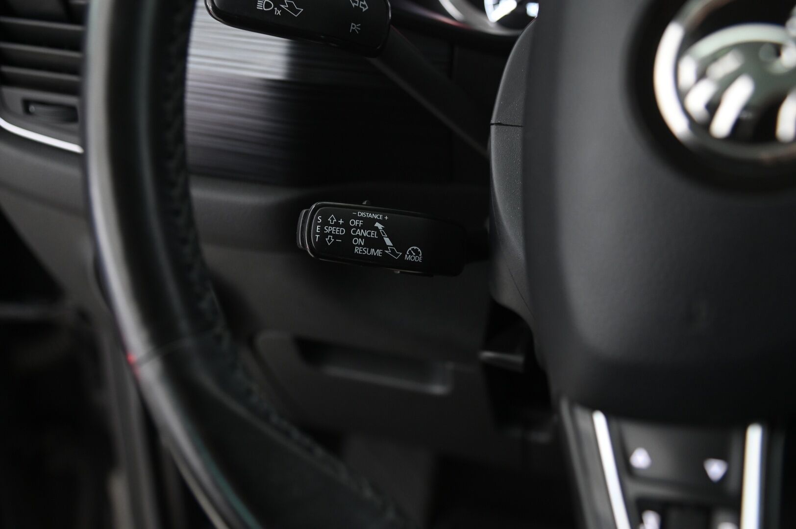 Skoda Kodiaq 2019 2,0 TDI 150 Ambition DSG Autom. - Adapt vakkari | Canton | Pa*lämmitin | Avaimeton kulku | Hands free takaluukku | SmartLink | Suomi-auto | 2x Uudet renkaat