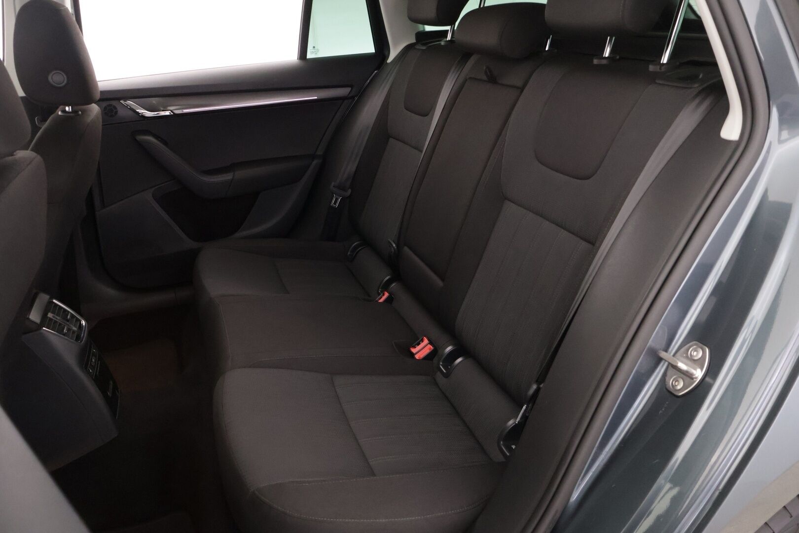 Skoda Octavia 2019 Combi 2,0 TDI 150 Style DSG Autom * Koukku / Adapt vakkari / Ambient * - Jakohihna juuri vaihdettu / Suomi-auto / Vetokoukku