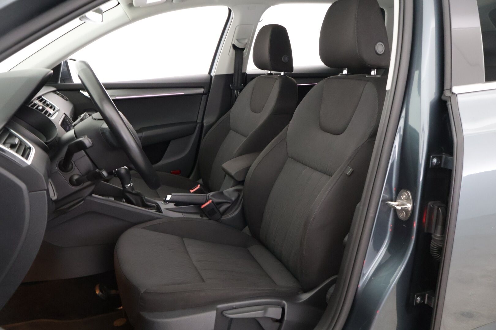 Skoda Octavia 2019 Combi 2,0 TDI 150 Style DSG Autom * Koukku / Adapt vakkari / Ambient * - Jakohihna juuri vaihdettu / Suomi-auto / Vetokoukku
