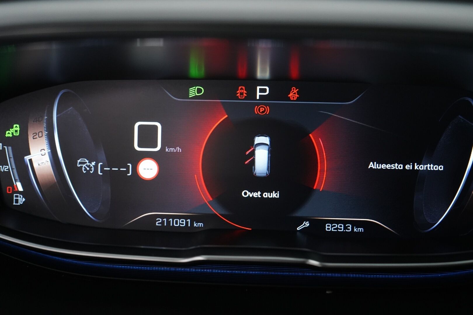 Peugeot 5008 2018 GT BlueHDi 180 EAT8-automaatti  *360-kamera / Blis / Digimittaristo / Ambient / Lohko / Keyless* - Suomi-auto / GT-Line / 7-Paikkainen / Kahdet alumiinivanteet / Myydään juuri huollettuna
