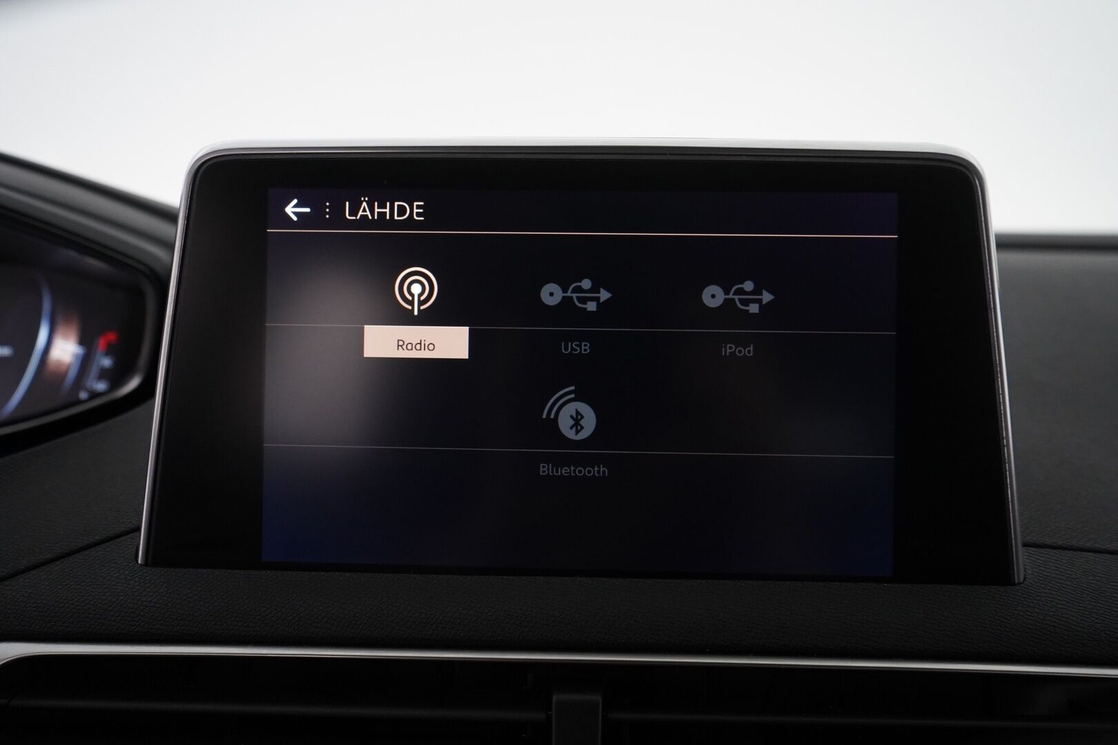 Peugeot 5008 2018 GT BlueHDi 180 EAT8-automaatti  *360-kamera / Blis / Digimittaristo / Ambient / Lohko / Keyless* - Suomi-auto / GT-Line / 7-Paikkainen / Kahdet alumiinivanteet / Myydään juuri huollettuna