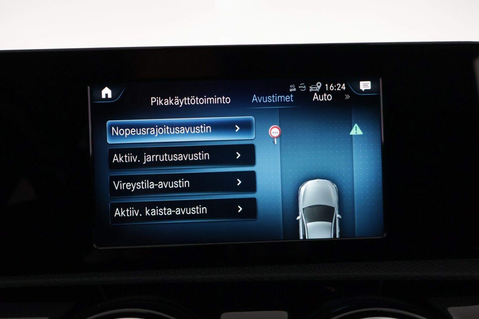 Mercedes-Benz A 2019 180 d A Business AMG *Suomi-auto / Vakionopeudensäädin / Peruutuskamera / LED High performance-ajovalot / Lohkolämmitin sisäpuhaltimella / Koukku* - *2x Renkaat & Vanteet / Digimittaristo / Kaistavahti / Puolnahka sport-penkit*