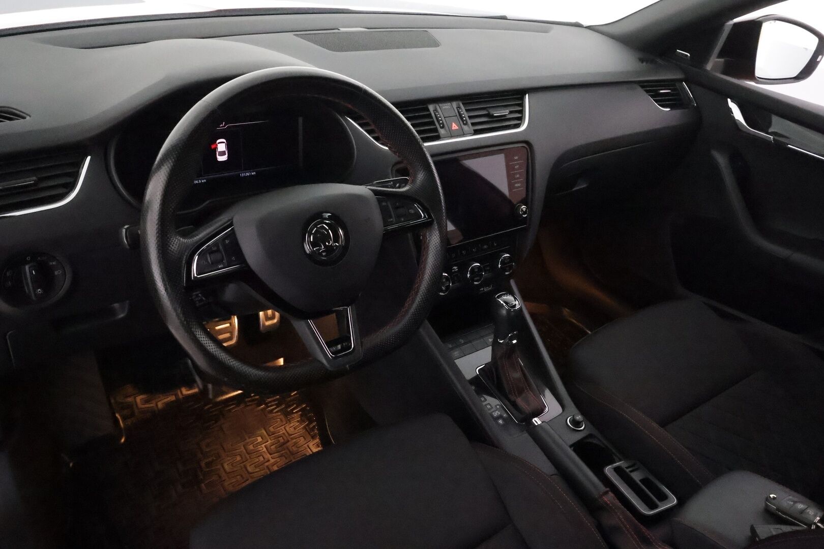 Skoda Octavia 2019 2,0 TSI RS BusinessLine DSG **Webasto / ACC / LED-valot / P.Kamera / Navi / Kaistavahti / Digimittaristo /  Keyless** - Suomi-auto / Kahdet Renkaat / Merkkihuollettu!