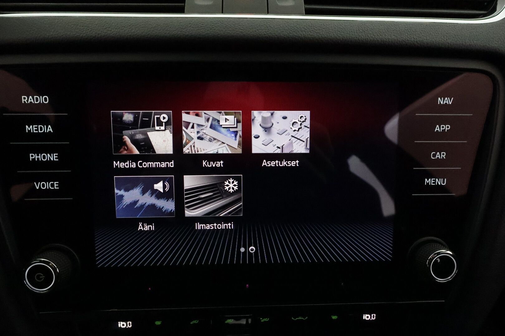 Skoda Octavia 2019 2,0 TSI RS BusinessLine DSG **Webasto / ACC / LED-valot / P.Kamera / Navi / Kaistavahti / Digimittaristo /  Keyless** - Suomi-auto / Kahdet Renkaat / Merkkihuollettu!