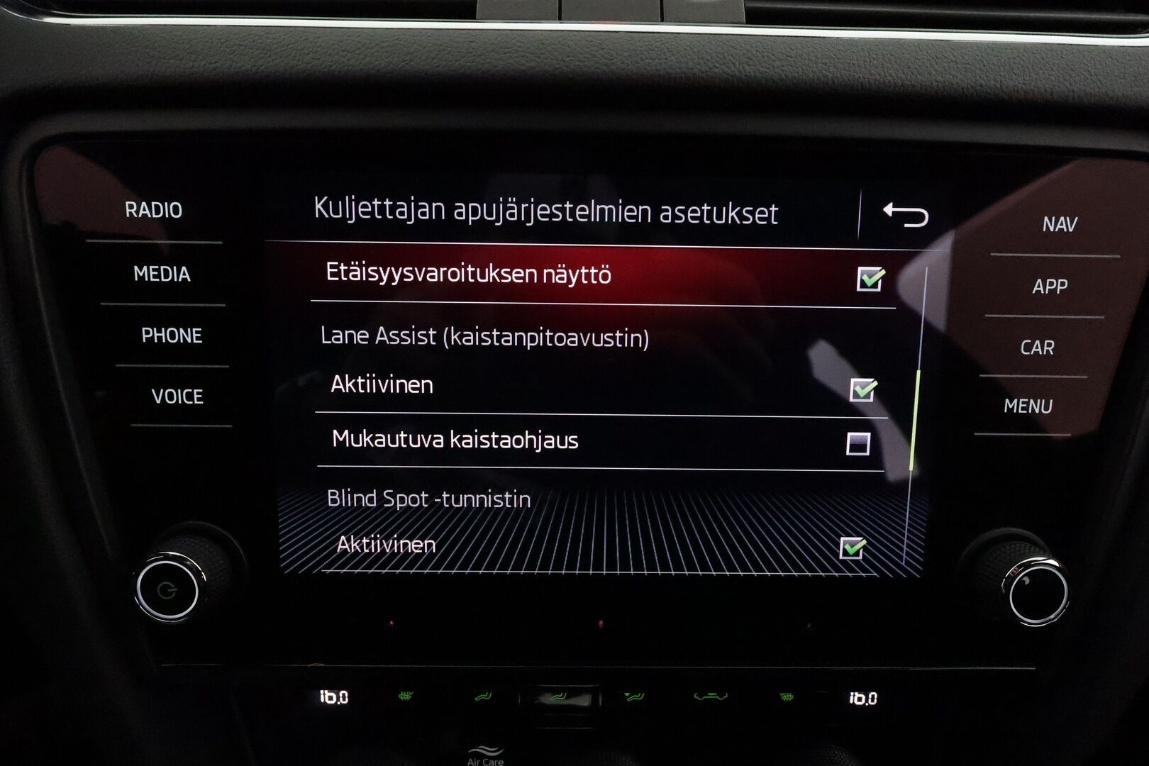 Skoda Octavia 2019 2,0 TSI RS BusinessLine DSG **Webasto / ACC / LED-valot / P.Kamera / Navi / Kaistavahti / Digimittaristo /  Keyless** - Suomi-auto / Kahdet Renkaat / Merkkihuollettu!