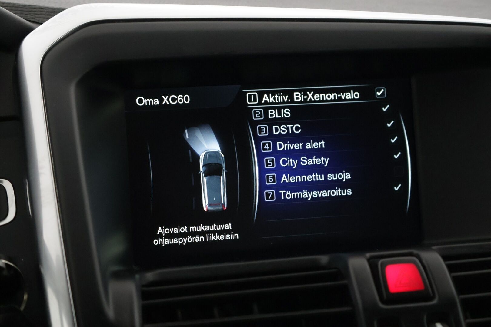 Volvo XC60 2014 D5 AWD R-Design aut **ACC / Webasto / Panorama / BLIS / Bi-Xenon / Ratinlämmitin / Muistipenkki / Navi /Digimittaristo* - *JUURI HUOLLETTU / 2x Renkaat* - HULLUT AVAJAISHULINAT KORKOTARJOUS 3,29 %