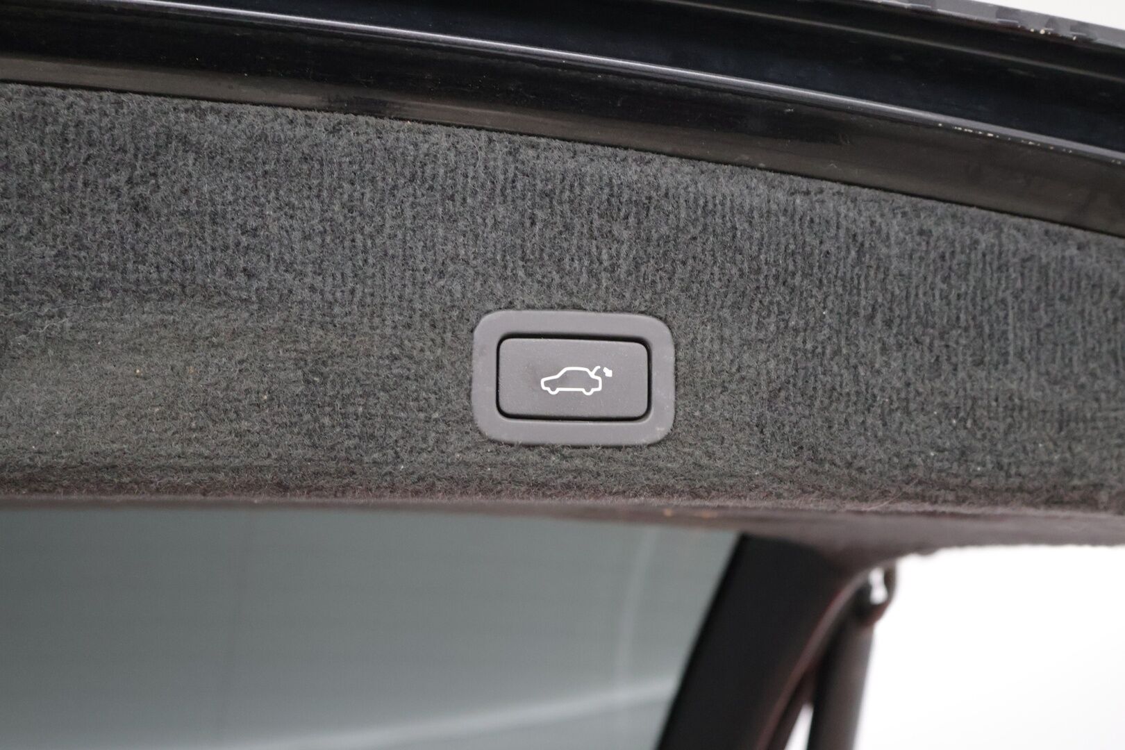 Volvo XC60 2014 D5 AWD R-Design aut **ACC / Webasto / Panorama / BLIS / Bi-Xenon / Ratinlämmitin / Muistipenkki / Navi /Digimittaristo* - *JUURI HUOLLETTU / 2x Renkaat* - HULLUT AVAJAISHULINAT KORKOTARJOUS 3,29 %