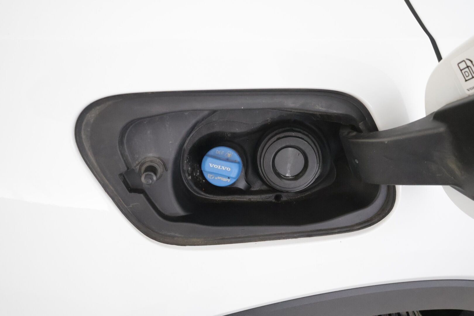 Volvo XC40 2019 D3 Business aut * ACC / P.tutka / Webasto / Koukku / Navi / LED / Digimittaristo * - Suomi-auto / Merkkihuollettu / Kahdet renkaat - HULLUT AVAJAISHULINAT KORKOTARJOUS 3,29 %