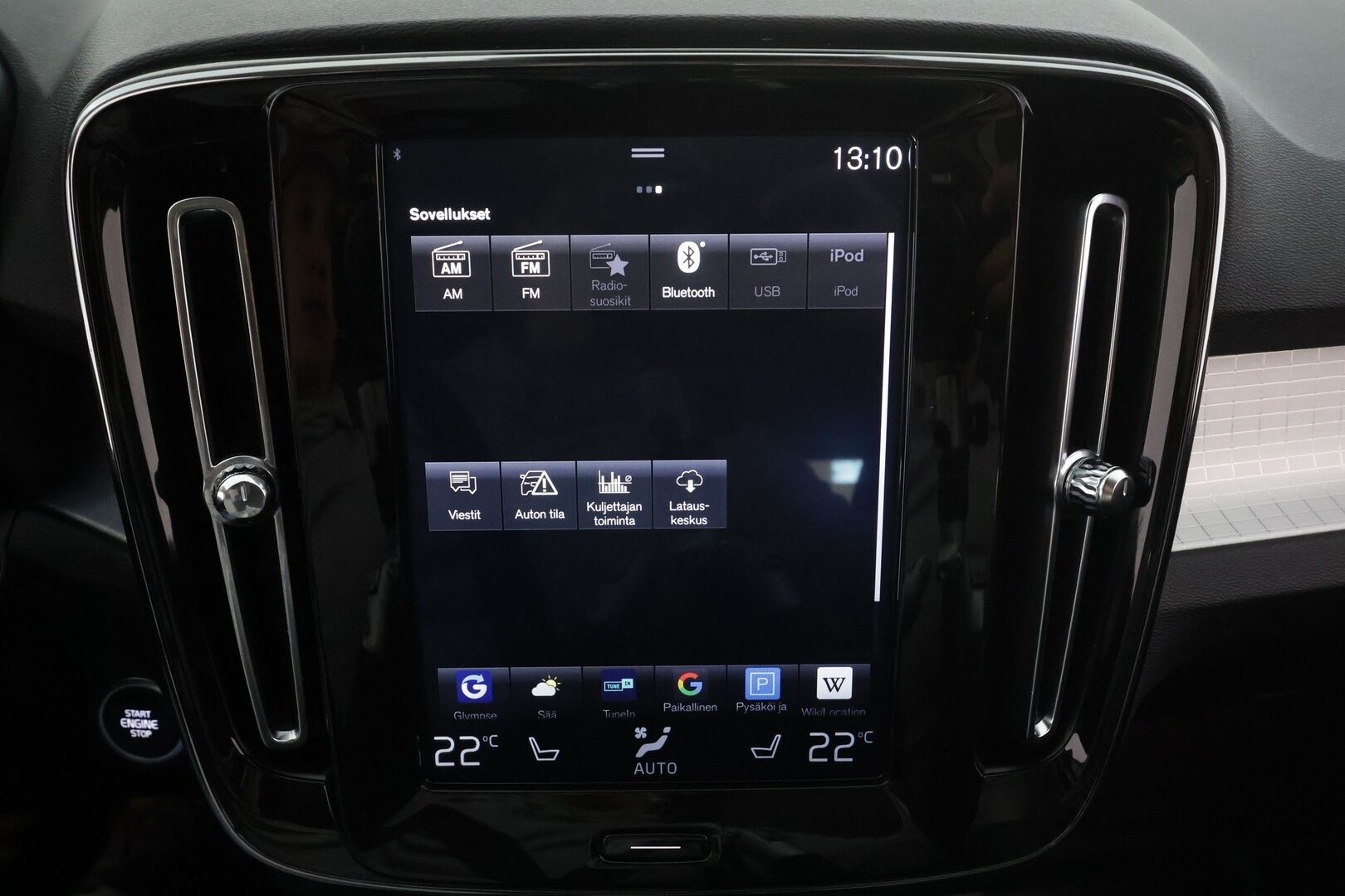 Volvo XC40 2019 D3 Business aut * ACC / P.tutka / Webasto / Koukku / Navi / LED / Digimittaristo * - Suomi-auto / Merkkihuollettu