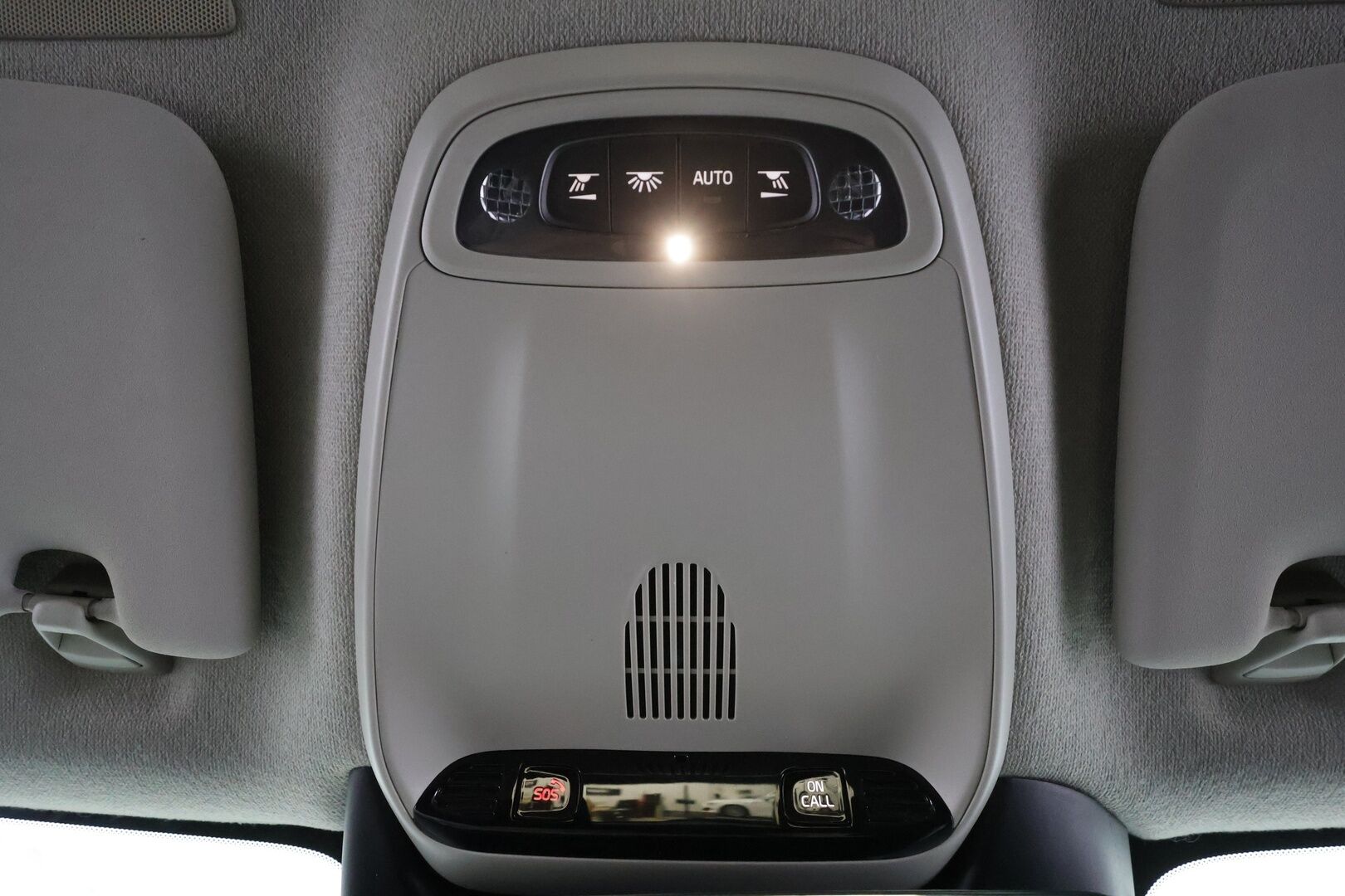 Volvo XC40 2019 D3 Business aut * ACC / P.tutka / Webasto / Koukku / Navi / LED / Digimittaristo * - Suomi-auto / Merkkihuollettu / Kahdet renkaat - HULLUT AVAJAISHULINAT KORKOTARJOUS 3,29 %