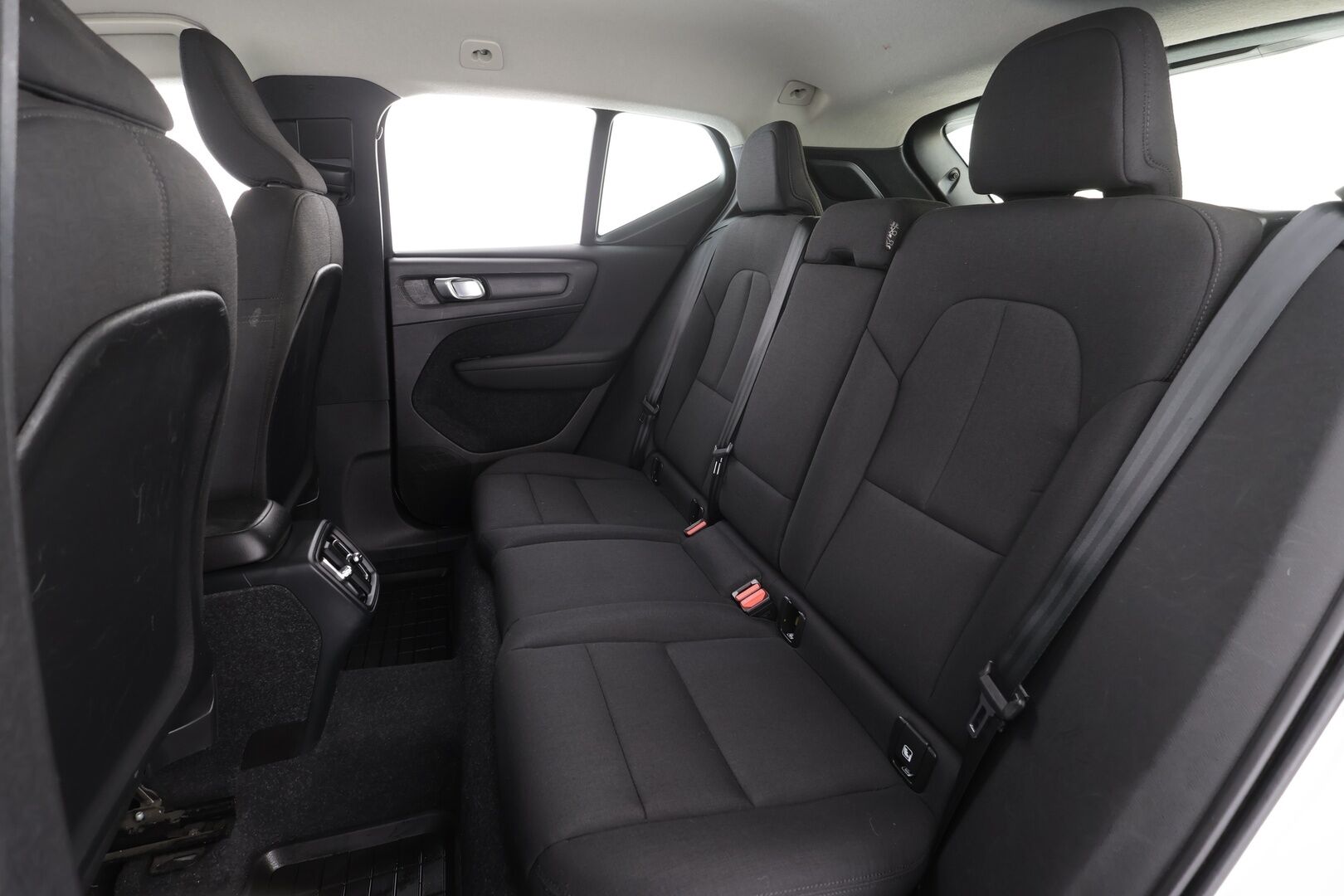 Volvo XC40 2019 D3 Business aut * ACC / P.tutka / Webasto / Koukku / Navi / LED / Digimittaristo * - Suomi-auto / Merkkihuollettu