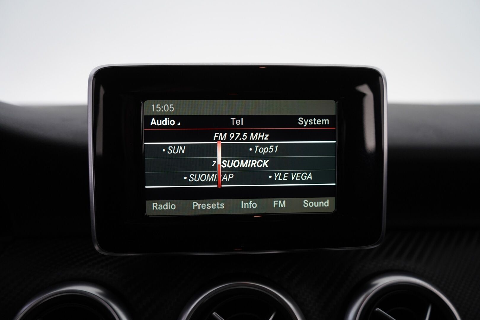 Mercedes-Benz A 2015 180 CDI BE Business AMG - KATSO HINTA // Nahka-alcantara sisusta | Vakkari | Kahdet renkaat | Säntilliset huollot | AMG.Styling 
