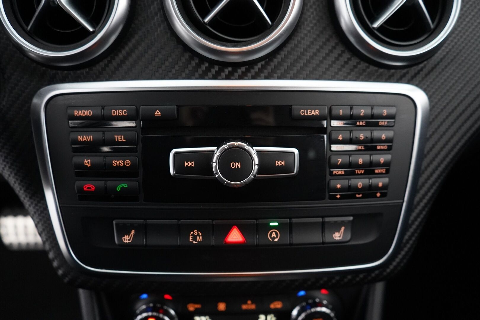 Mercedes-Benz A 2015 180 CDI BE Business AMG - KATSO HINTA // Nahka-alcantara sisusta | Vakkari | Kahdet renkaat | Säntilliset huollot | AMG.Styling 