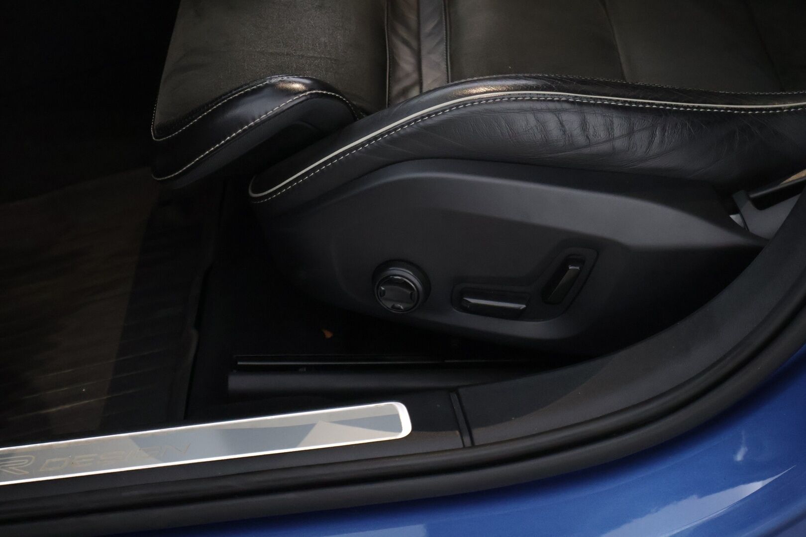 Volvo V90 2017 D4 R-Design aut.** Pilot Assist / Webasto / HUD / Panoraama / P. Kamera / Keyless Go / BLIS / Muistipenkki ** - *Tulossa myyntiin! / Ei AdBlue-järjestelmää / 2x renkaat / Hihna vaihdettu 1/2022 89tkm*