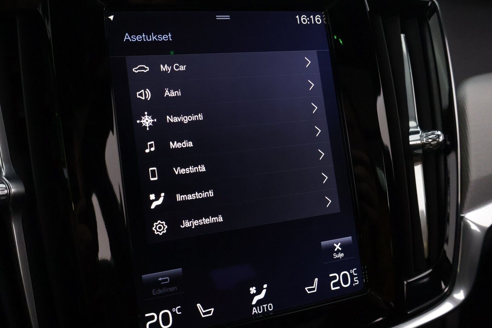 Volvo V90 2017 D4 R-Design aut.** Pilot Assist / Webasto / HUD / Panoraama / P. Kamera / Keyless Go / BLIS / Muistipenkki ** - *Tulossa myyntiin! / Ei AdBlue-järjestelmää / 2x renkaat / Hihna vaihdettu 1/2022 89tkm*