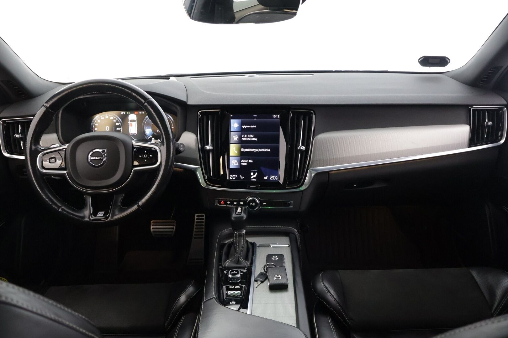 Volvo V90 2017 D4 R-Design aut.** Pilot Assist / Webasto / HUD / Panoraama / P. Kamera / Keyless Go / BLIS / Muistipenkki ** - *Tulossa myyntiin! / Ei AdBlue-järjestelmää / 2x renkaat / Hihna vaihdettu 1/2022 89tkm*