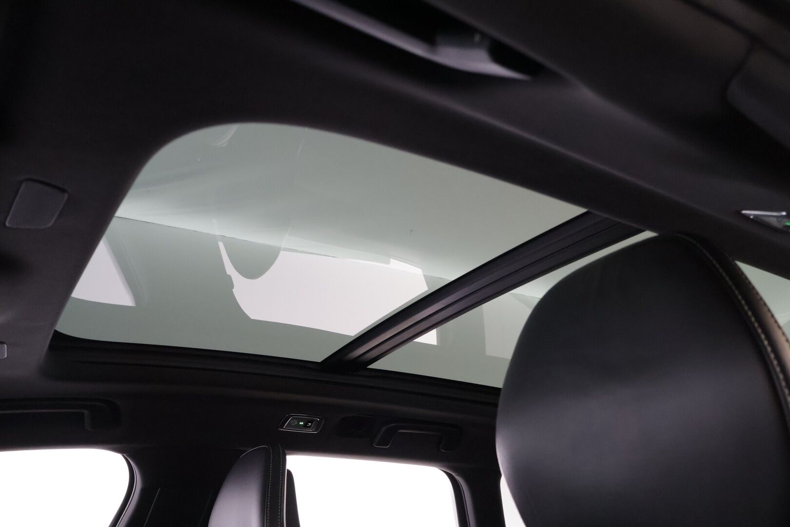 Volvo V90 2017 D4 R-Design aut.** Pilot Assist / Webasto / HUD / Panoraama / P. Kamera / Keyless Go / BLIS / Muistipenkki ** - *Tulossa myyntiin! / Ei AdBlue-järjestelmää / 2x renkaat / Hihna vaihdettu 1/2022 89tkm*