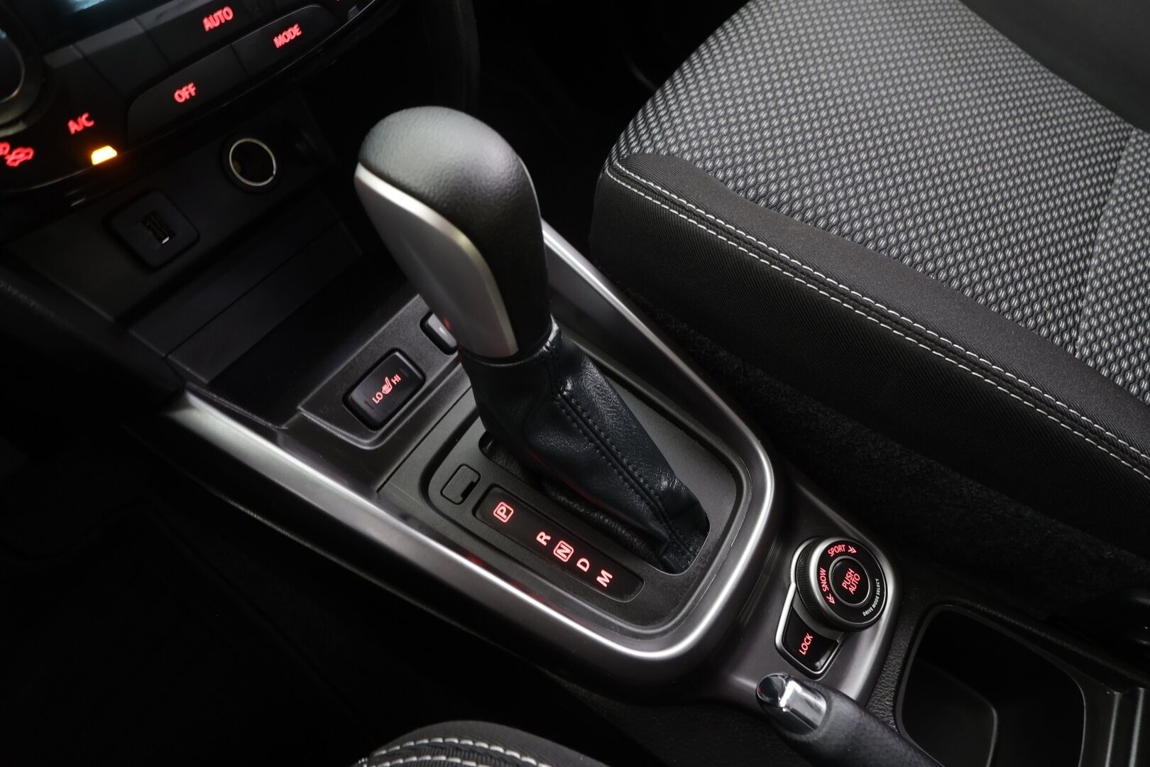 Suzuki Vitara 2020 1,4 BOOSTERJET 4WD GL+ 6AT LIMITED - | ACC | P.kamera | Irr. koukku | Kaistavahti | Autom. ilmastointi | Suomi-auto | Kahdet renkaat |