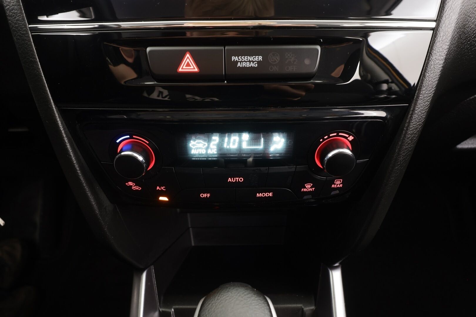 Suzuki Vitara 2020 1,4 BOOSTERJET 4WD GL+ 6AT LIMITED - | ACC | P.kamera | Irr. koukku | Kaistavahti | Autom. ilmastointi | Suomi-auto | Kahdet renkaat |