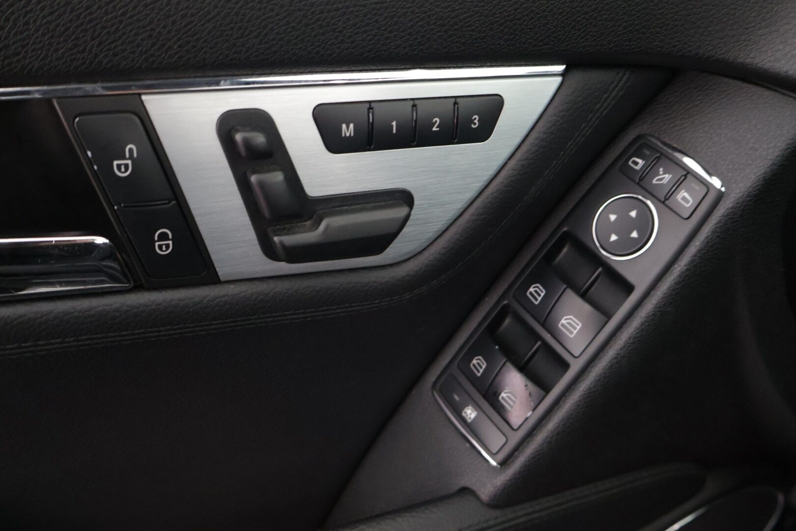 Mercedes-Benz C 2009 C 350 Farmari YritysOutlet - Myydään vain yrityksille - AMG-paketti | Harman-Kardon | Sporttipenkit muistilla | 2x renkaat | Keyless | P-tutkat