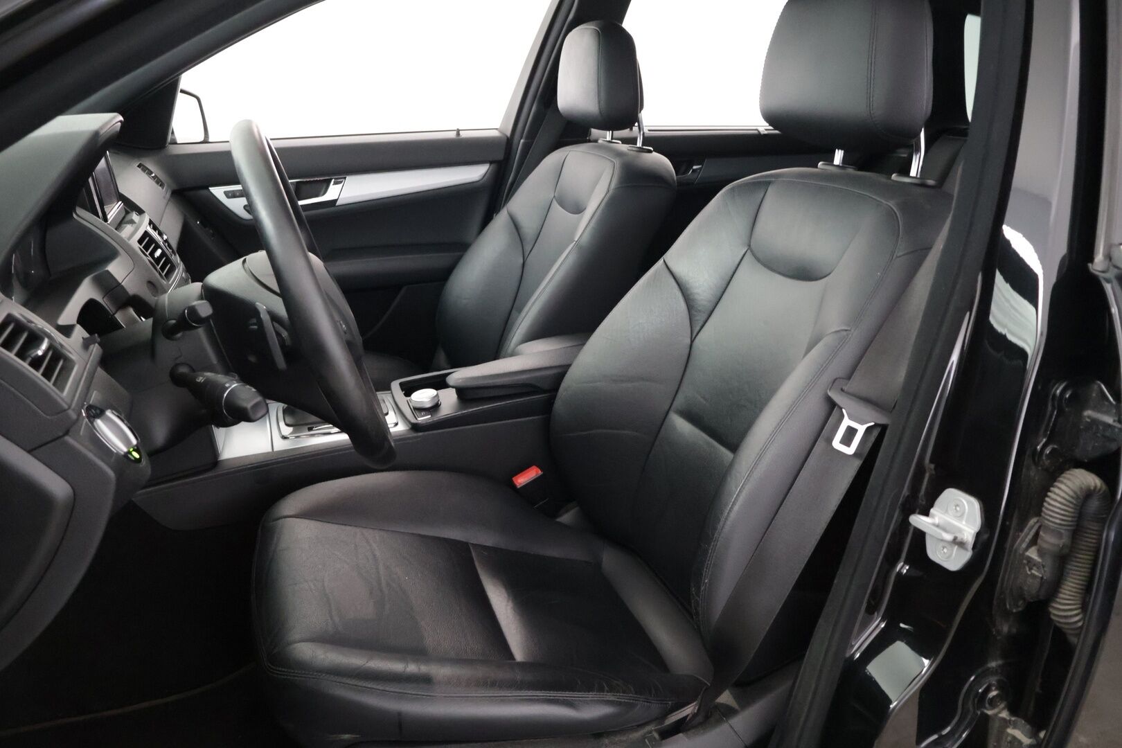 Mercedes-Benz C 2009 C 350 Farmari YritysOutlet - Myydään vain yrityksille - AMG-paketti | Harman-Kardon | Sporttipenkit muistilla | 2x renkaat | Keyless | P-tutkat