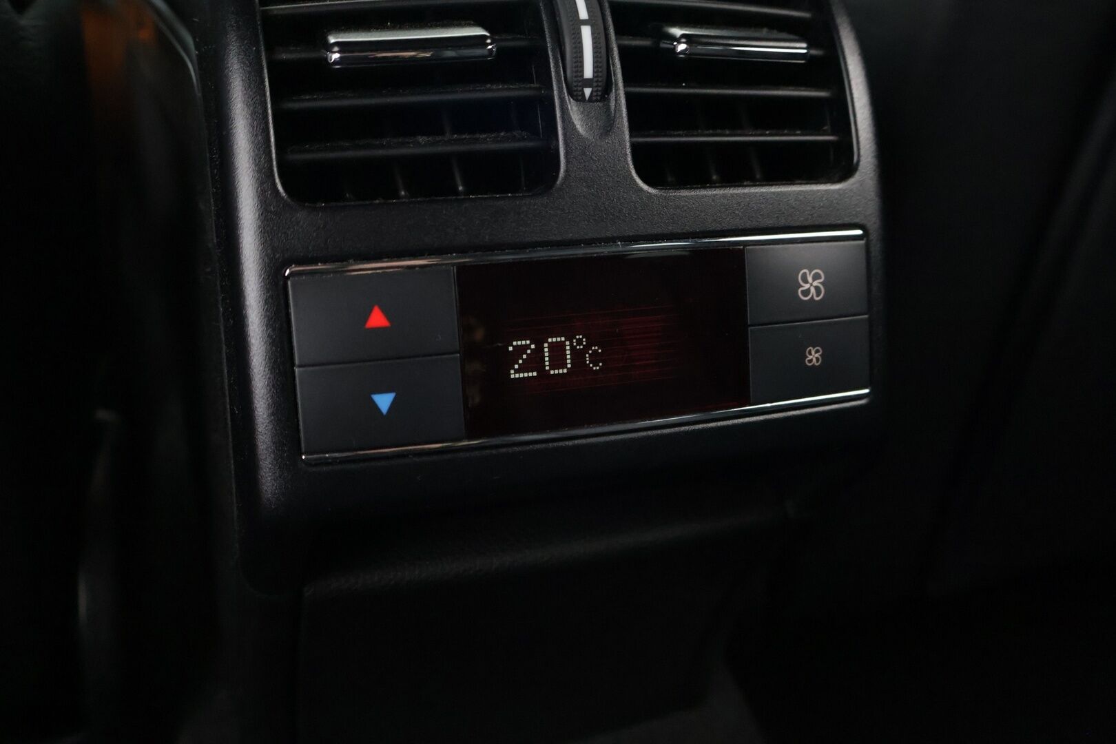 Mercedes-Benz C 2009 C 350 Farmari YritysOutlet - Myydään vain yrityksille - AMG-paketti | Harman-Kardon | Sporttipenkit muistilla | 2x renkaat | Keyless | P-tutkat