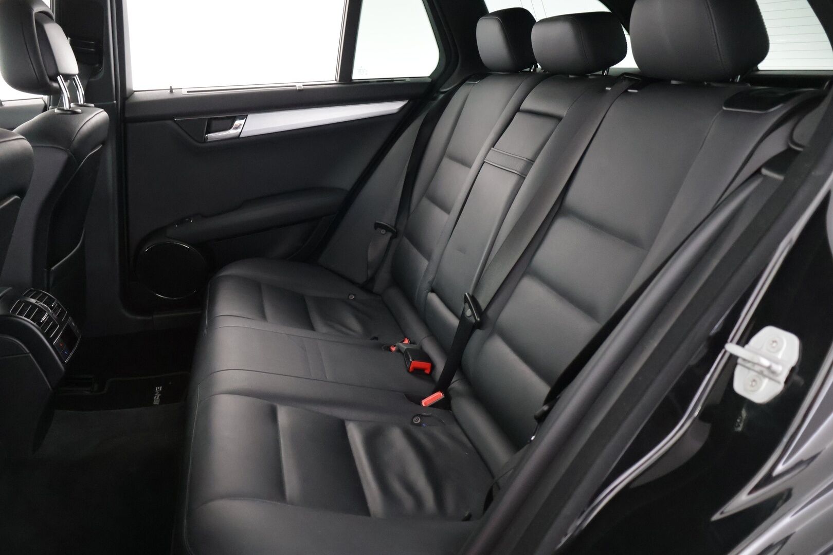 Mercedes-Benz C 2009 C 350 Farmari YritysOutlet - Myydään vain yrityksille - AMG-paketti | Harman-Kardon | Sporttipenkit muistilla | 2x renkaat | Keyless | P-tutkat