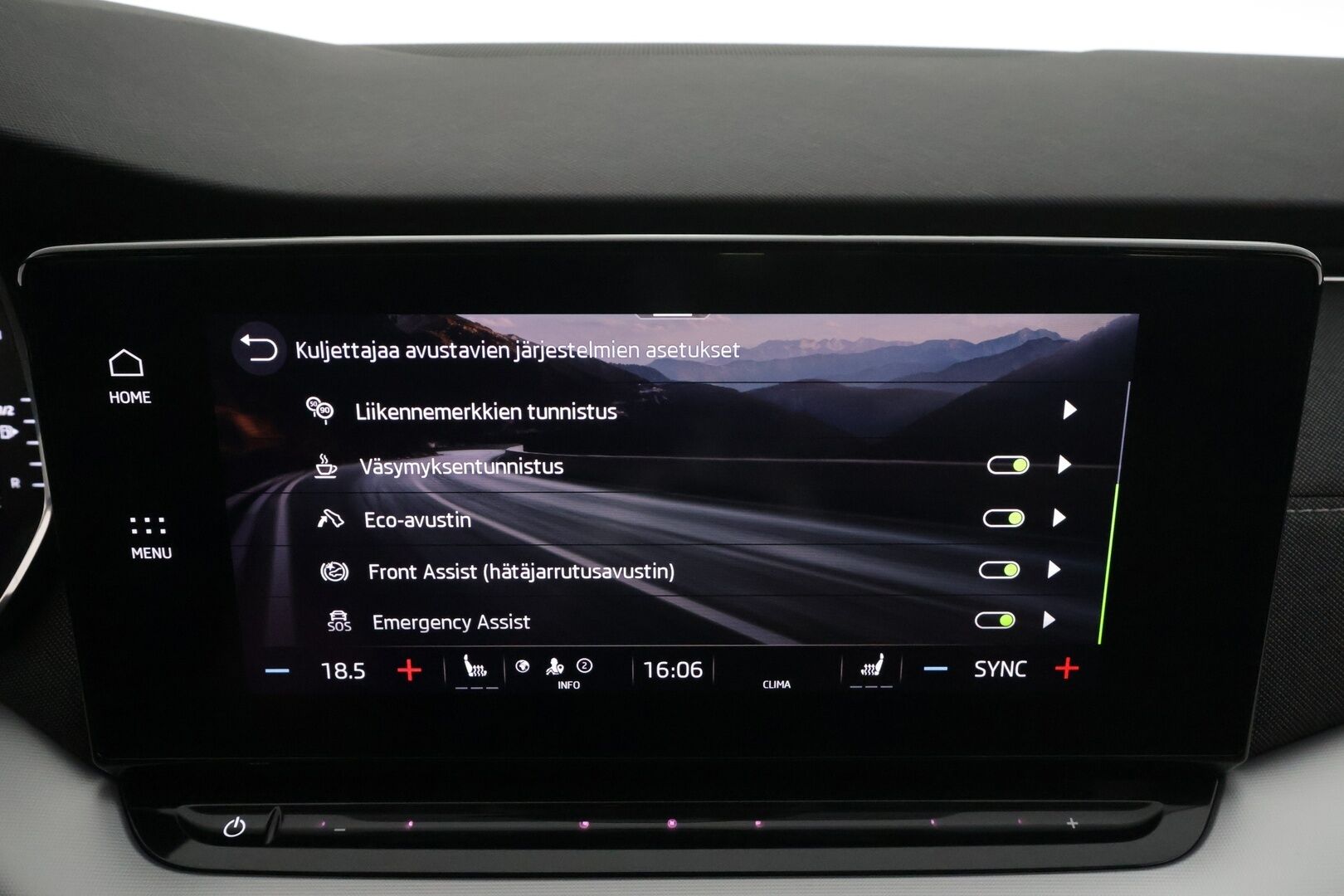 Skoda Octavia 2022 2.0 TDI 115 Style DSG * Webasto / ACC / Matrix-LED / P.Kamera / Kaistavahti / Navi / Keyless * - 1-om Suomi-auto / Kahdet renkaat 