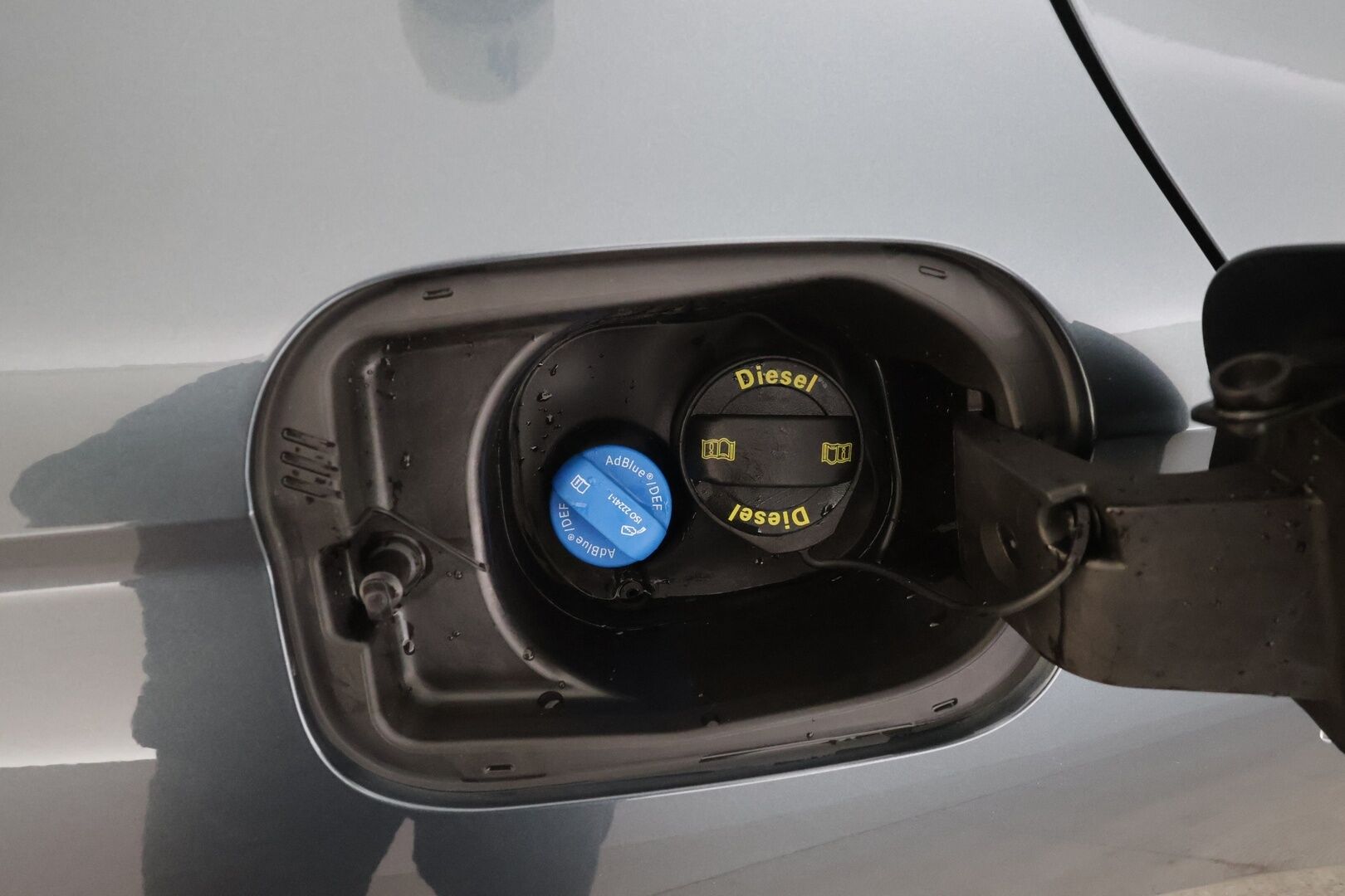 Skoda Octavia 2022 2.0 TDI 115 Style DSG * Webasto / ACC / Matrix-LED / P.Kamera / Kaistavahti / Navi / Keyless * - 1-om Suomi-auto / Kahdet renkaat 