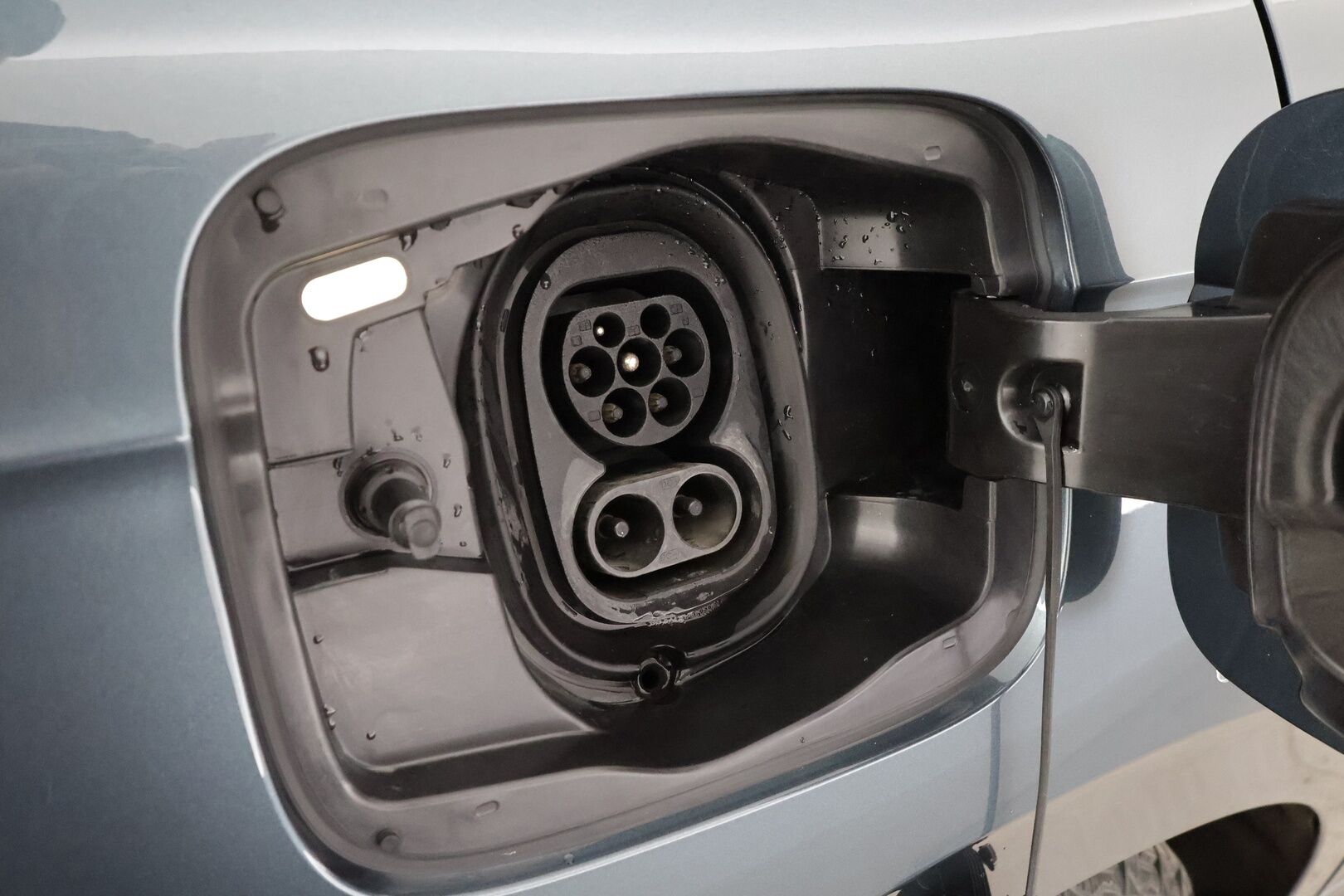 Skoda Enyaq 2022 80x 4x4 SportLine iV * ILP / HUD / 360 / ACC / Matrix-LED / Muistipenkki / Keyless / A&A * - 1-om Suomi-auto / Kahdet renkaat aluvanteilla / Merkkihuollot