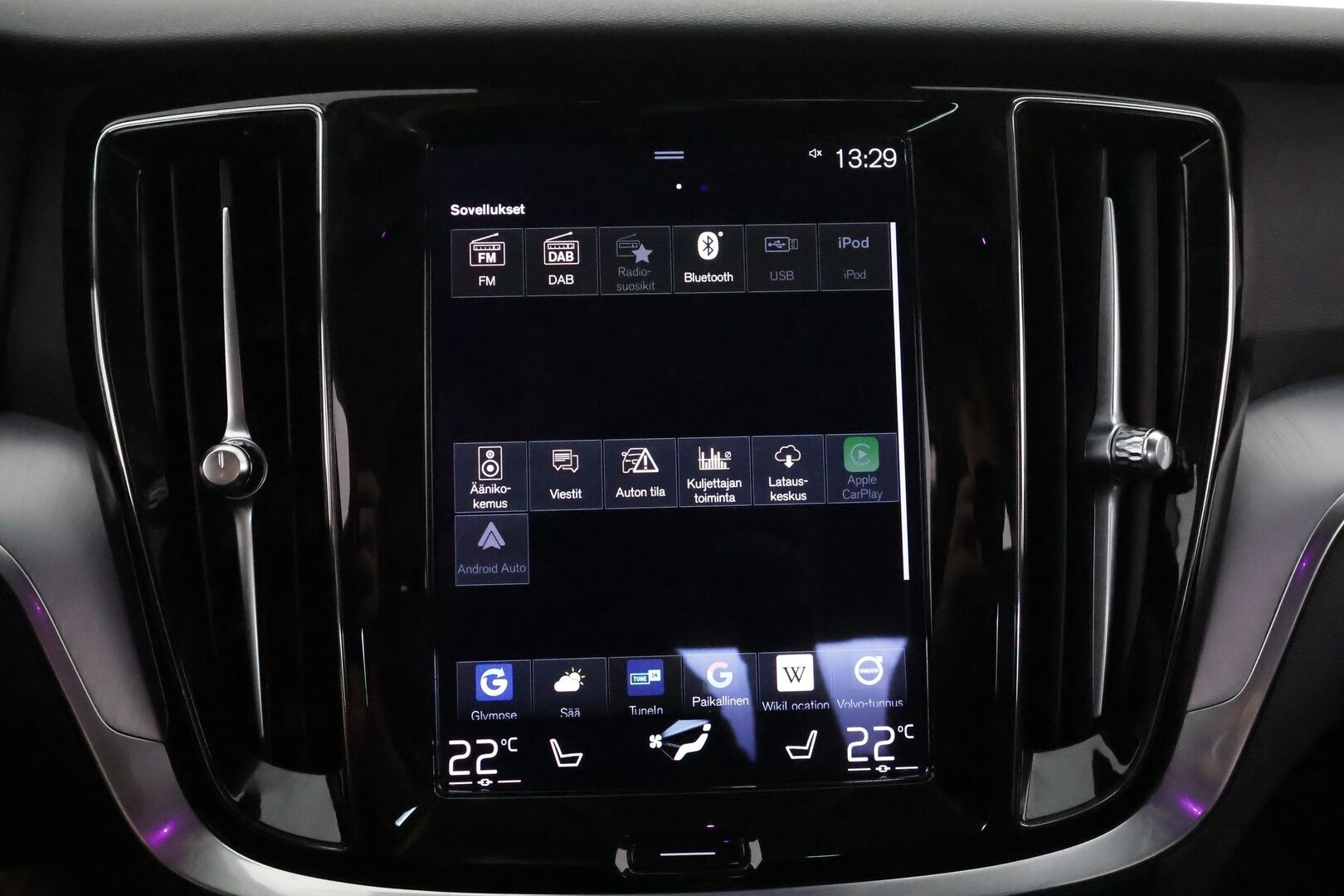Volvo S60 2021 B4 MHEV Business aut - 1Om Suomiauto / Webasto / Adapt.Vakkari / Harman&Kardon / Peruutuskamera / Full LED / Apple&Android / Navi / Supervarusteet!