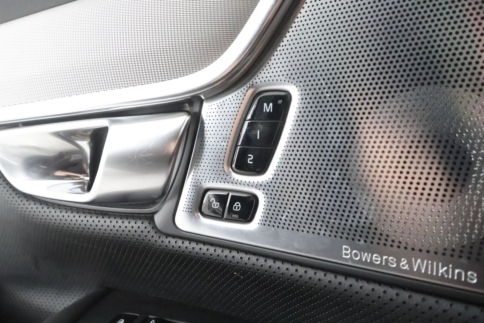 Volvo V90 2022 T6 TwE AWD Business R-Design aut - | ACC | Bowers&Wilkins | HUD | 360° | Muistipenkit | Panorama | Nahka-alcantara | Sporttipenkit | Pilot Assist | Merkkihuollot | 2x renkaat aluin |