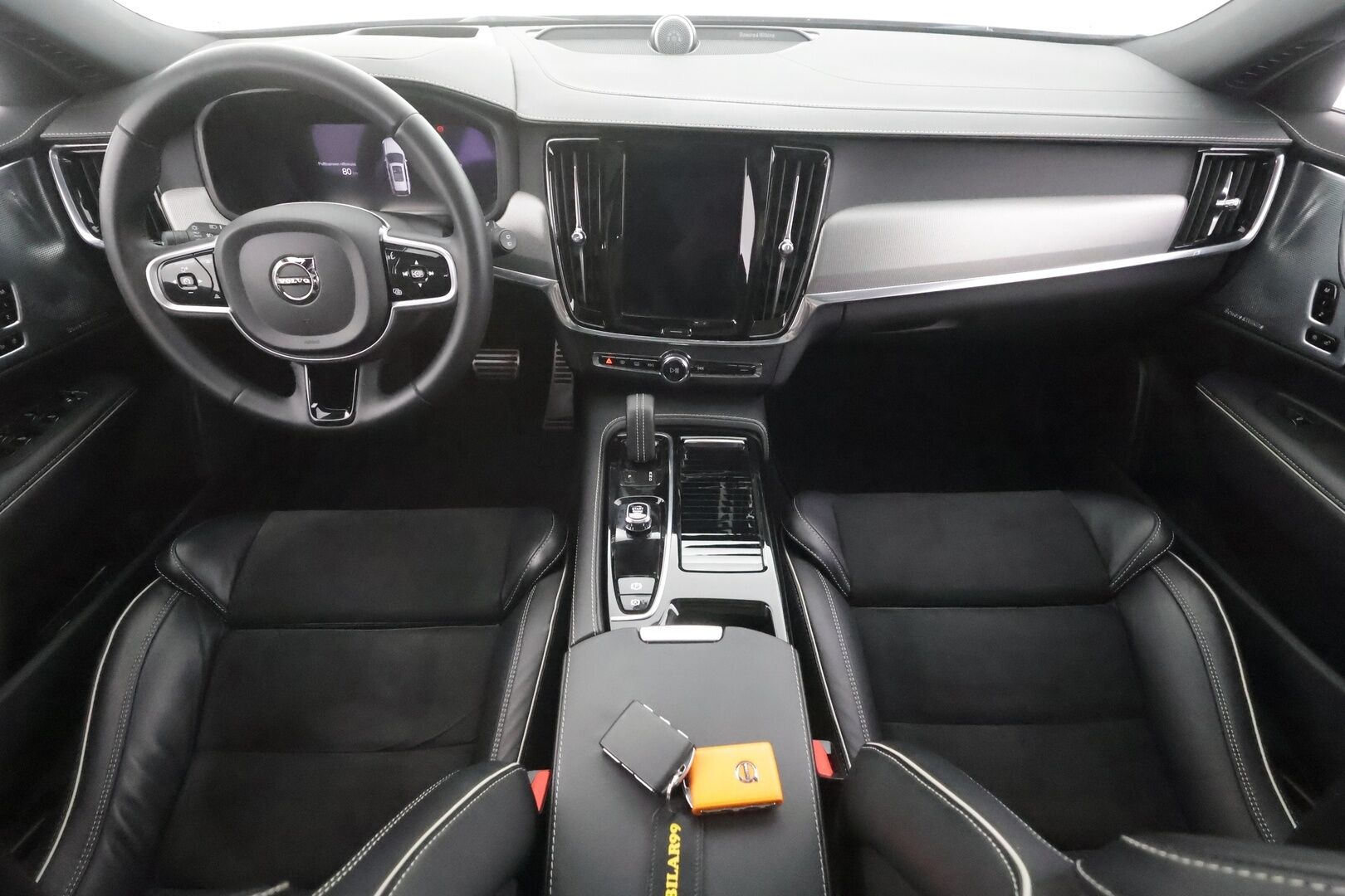 Volvo V90 2022 T6 TwE AWD Business R-Design aut - | ACC | Bowers&Wilkins | HUD | 360° | Muistipenkit | Panorama | Nahka-alcantara | Sporttipenkit | Pilot Assist | Merkkihuollot | 2x renkaat aluin |