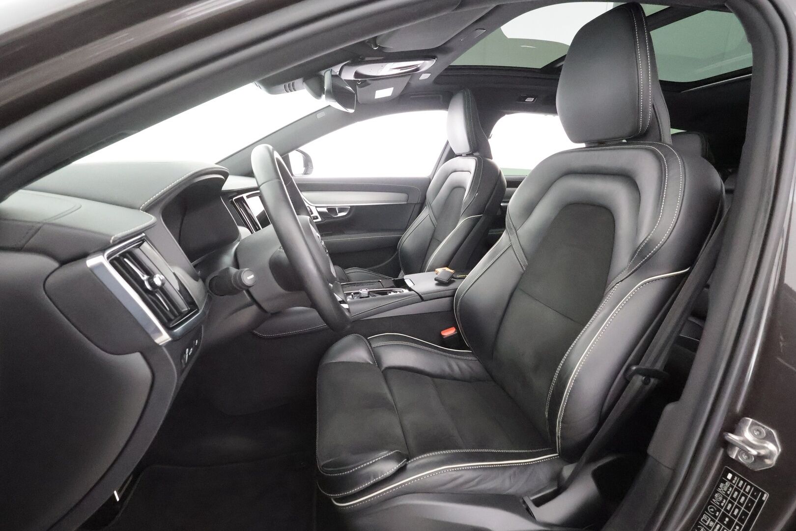 Volvo V90 2022 T6 TwE AWD Business R-Design aut - | ACC | Bowers&Wilkins | HUD | 360° | Muistipenkit | Panorama | Nahka-alcantara | Sporttipenkit | Pilot Assist | Merkkihuollot | 2x renkaat aluin |