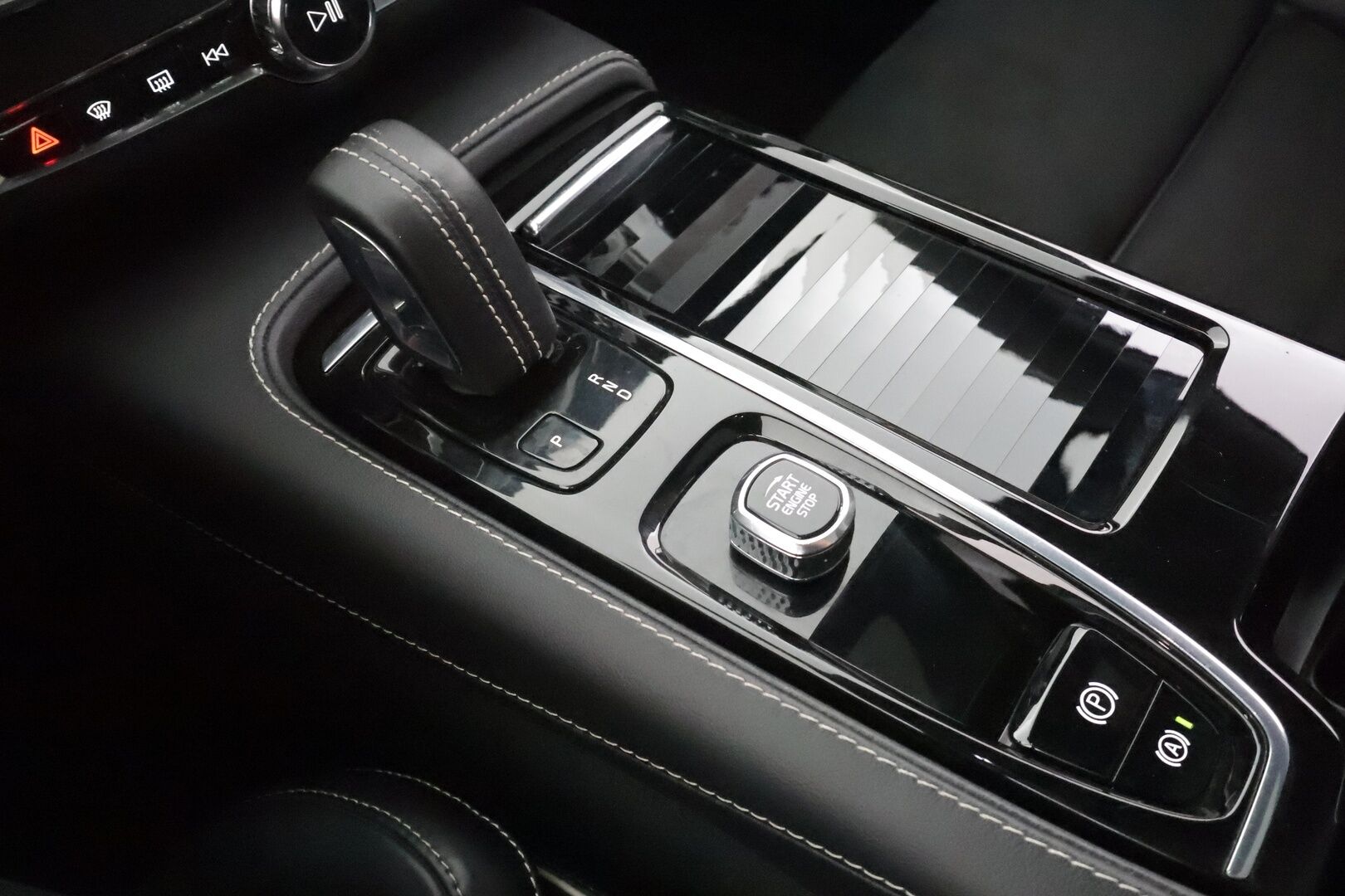 Volvo V90 2022 T6 TwE AWD Business R-Design aut - | ACC | Bowers&Wilkins | HUD | 360° | Muistipenkit | Panorama | Nahka-alcantara | Sporttipenkit | Pilot Assist | Merkkihuollot | 2x renkaat aluin |