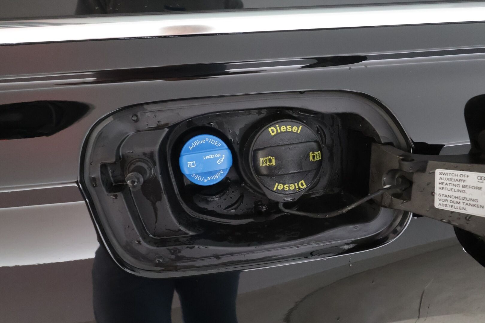 Audi A6 2021 Avant Business Design 40 TDI MHEV quattro S tronic * Webasto / Matrix LED / Koukku / Navi / Vakkari * - 1.Om Suomi-auto / Kahdet renkaat aluvanteilla