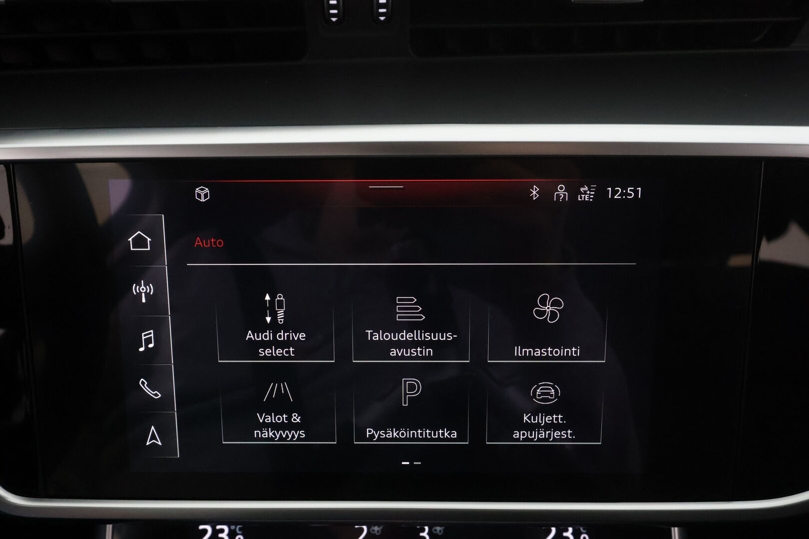 Audi A6 2021 Avant Business Design 40 TDI MHEV quattro S tronic * Webasto / Matrix LED / Koukku / Navi / Vakkari * - 1.Om Suomi-auto / Kahdet renkaat aluvanteilla