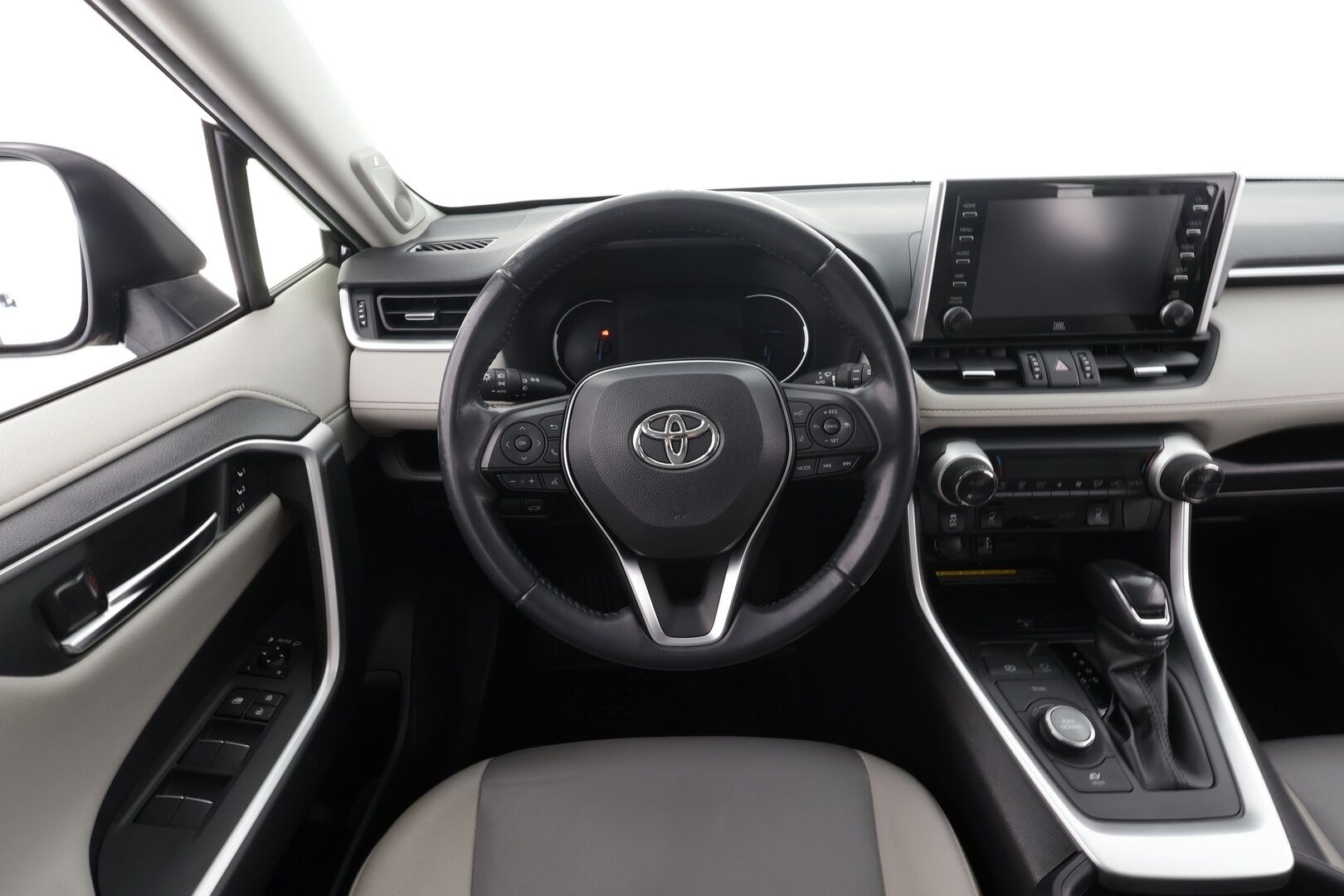 Toyota RAV4 2019 2.5 Hybrid AWD-i Premium * LED / ACC / Muistipenkki / JBL / 360° / Koukku / Kaistavahti / Keyless * - Kahdet renkaat aluvanteilla