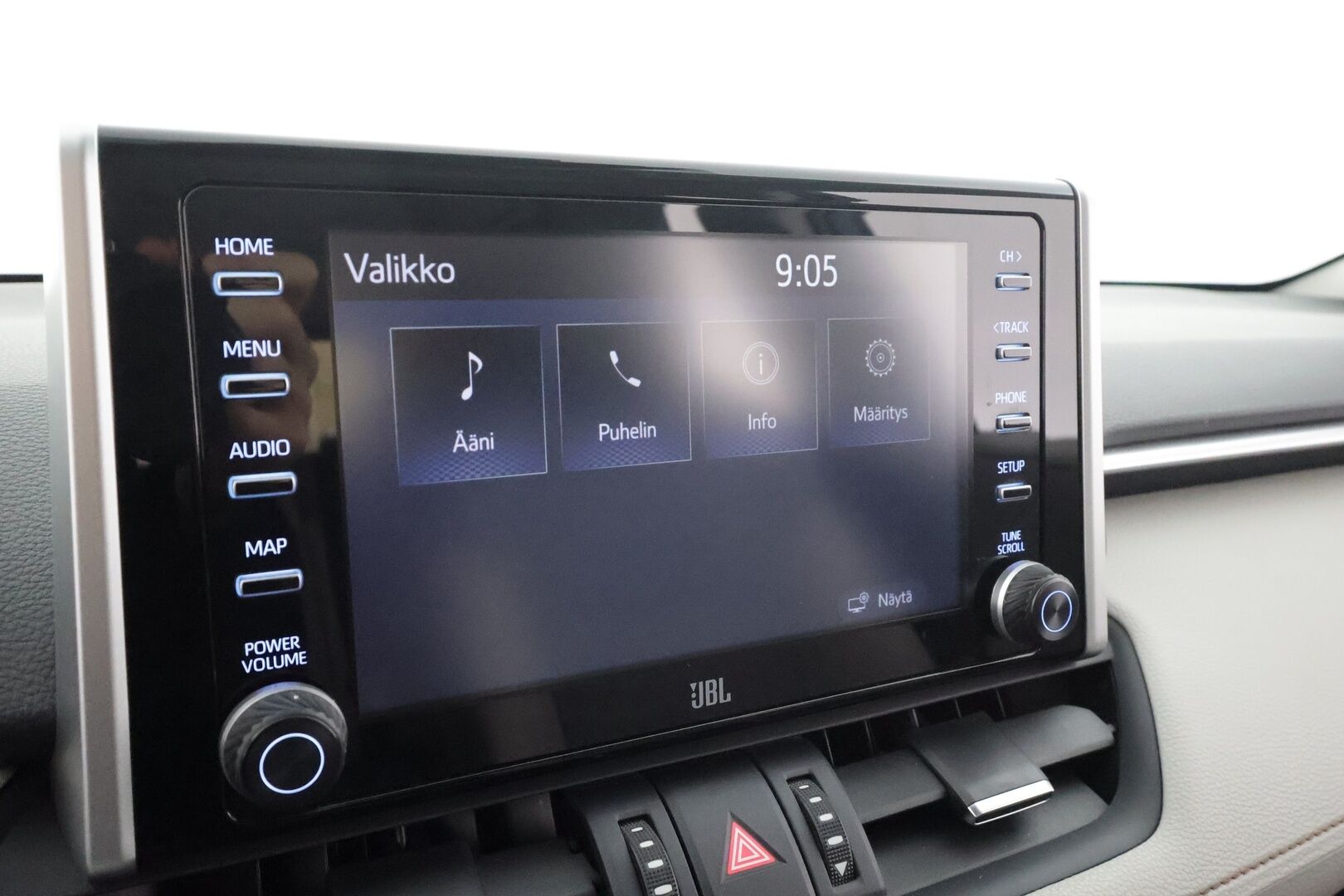 Toyota RAV4 2019 2.5 Hybrid AWD-i Premium * ACC / Muistipenkki / JBL / 360° / Koukku / LED / Kaistavahti / Keyless * - Kahdet renkaat aluvanteilla - HULLUT AVAJAISHULINAT KORKOTARJOUS 3,29 %