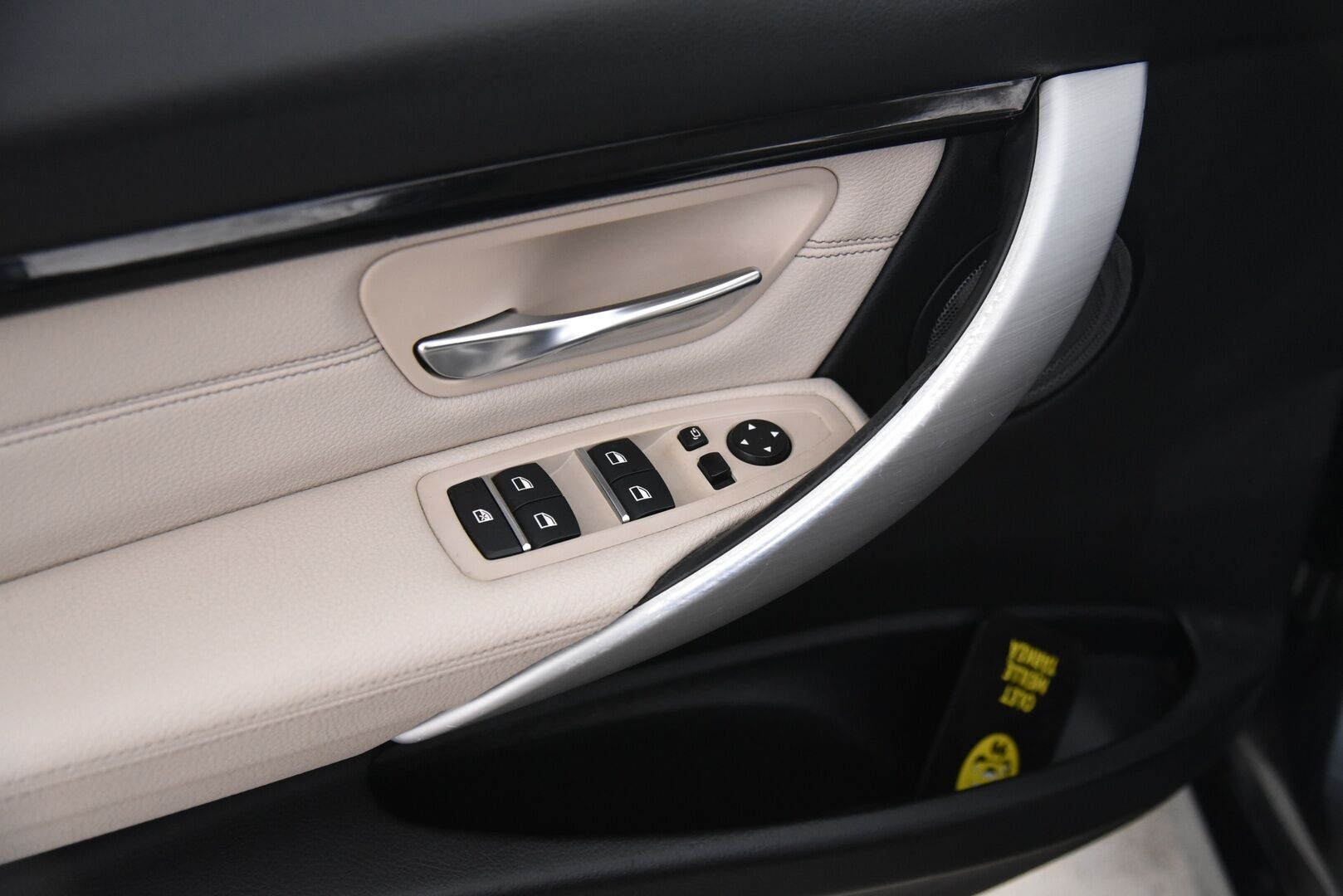 BMW 330 2017 F30 Sedan 330e A SportLine LCI / H&K / Prof.navi / LED / Vaaleat nahat / P-kamera - Merkkihuollettu / 2x Renkaat / Akku kuntotarkastettu - HULLUT AVAJAISHULINAT KORKOTARJOUS 3,29 %