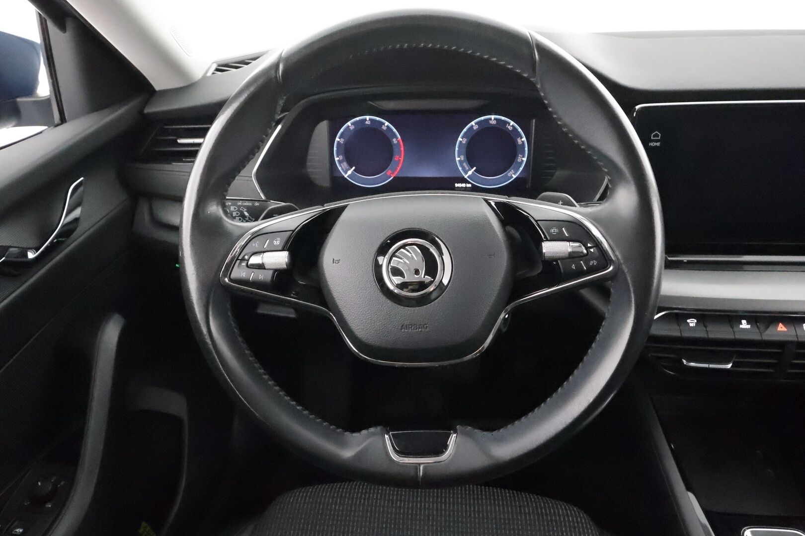 Skoda Octavia 2021 1,5 TSI Ambition eTEC DSG * Webasto / LED / P.tutkat / Digimittaristo / Vakkari / Kaistavahti / Keyless * - 1.om Suomiauto / Kahdet renkaat + Vanteet / Juuri huolettu!