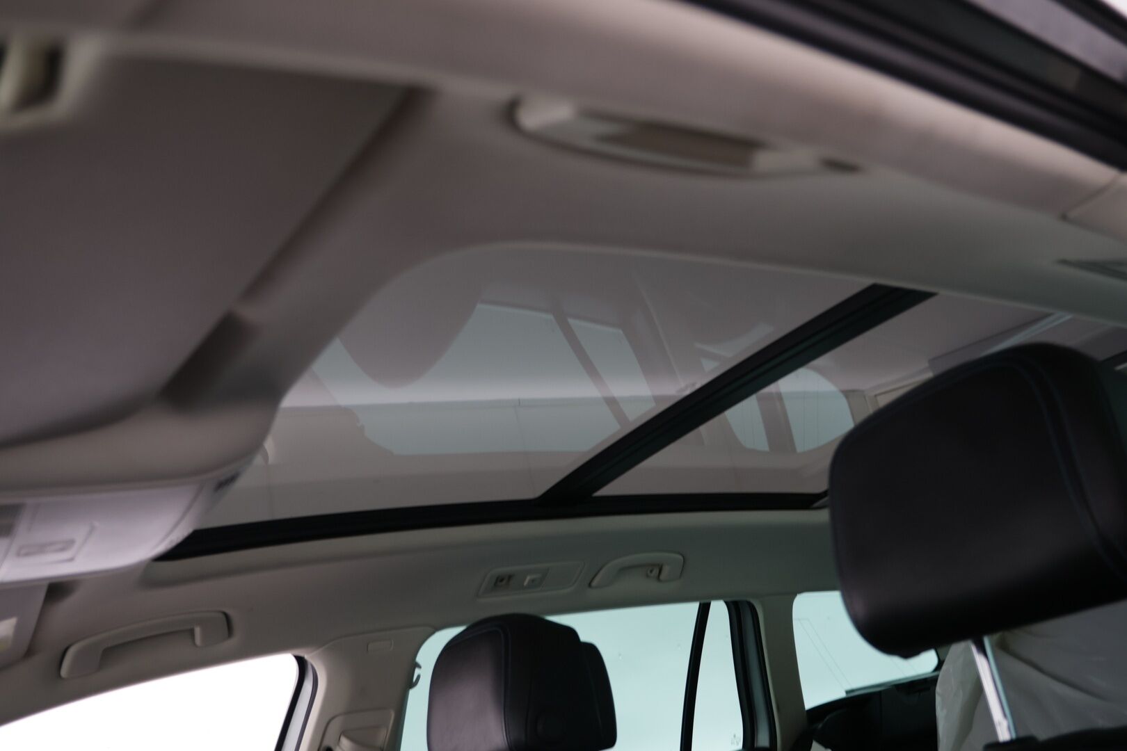 Volkswagen Passat 2016 Variant GTE Plug-In Hybrid 160 kW DSG / Panorama katto / 360 kamerat / Navi / Vetokoukku /*- YritysOutlet - Myydään vain yrityksille -*