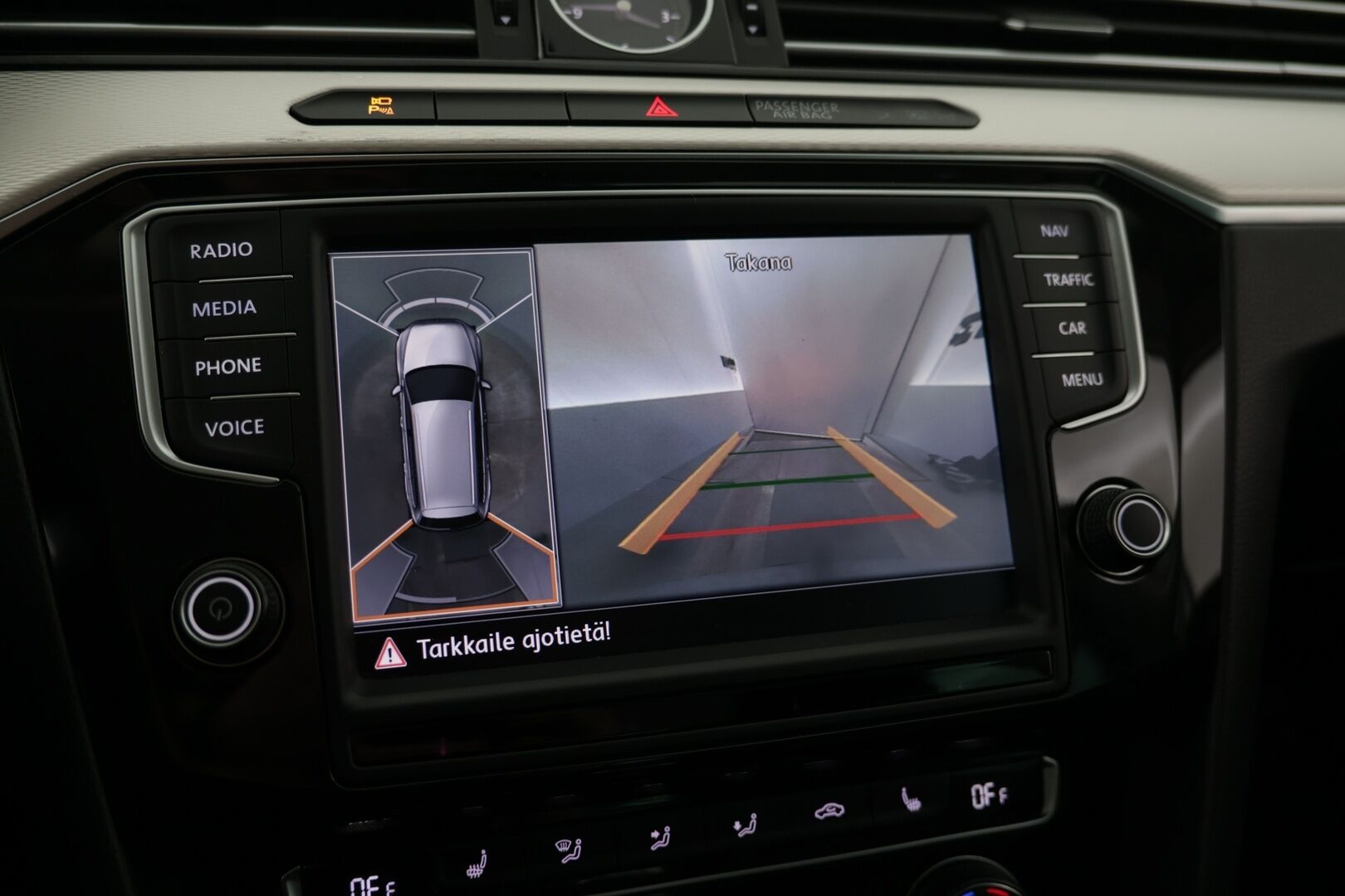 Volkswagen Passat 2016 Variant GTE Plug-In Hybrid 160 kW DSG / Panorama katto / 360 kamerat / Navi / Vetokoukku /*- YritysOutlet - Myydään vain yrityksille -*