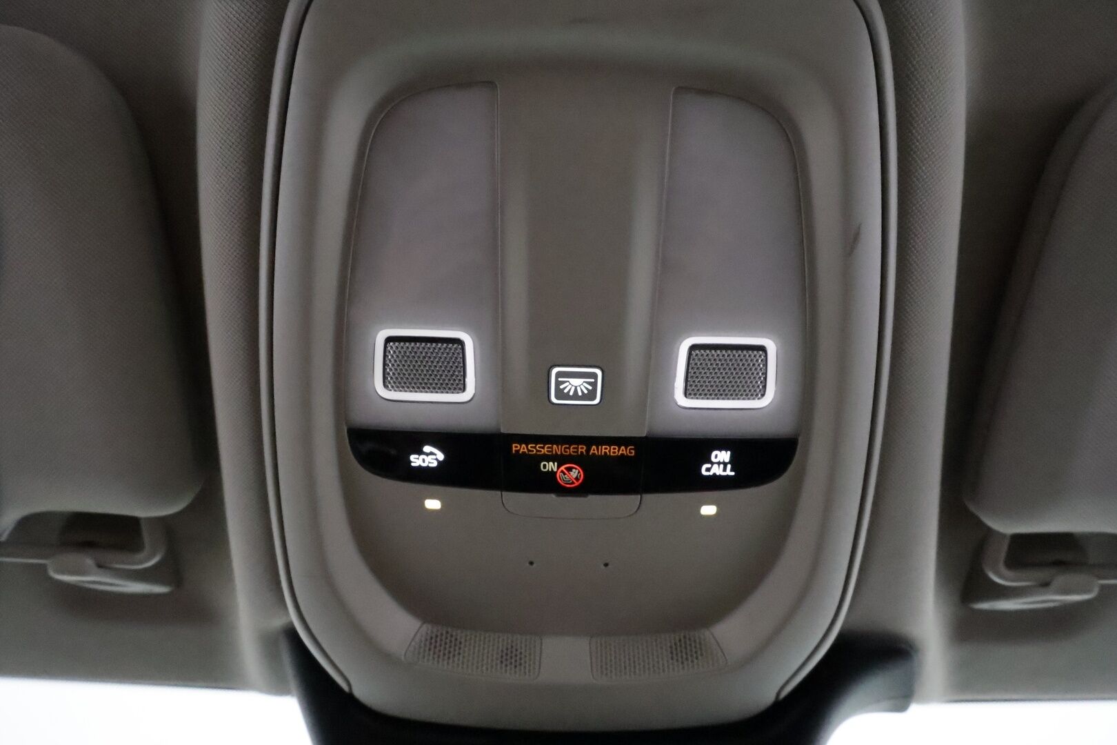 Volvo V90 2022 T6 TwE AWD Business Inscription aut **Webasto / Koukku / Adapt.Vakkari / Full-LED / P.kamera / Sporttinahat Muistilla** - 3,99 % KORKOTARJOUS TÄHÄN AUTOON - 1-om Suomi-auto / Akku kuntotarkastettu / 2x Latauskaapelit / Kahdet Renkaat / Merkkihuollettu!
