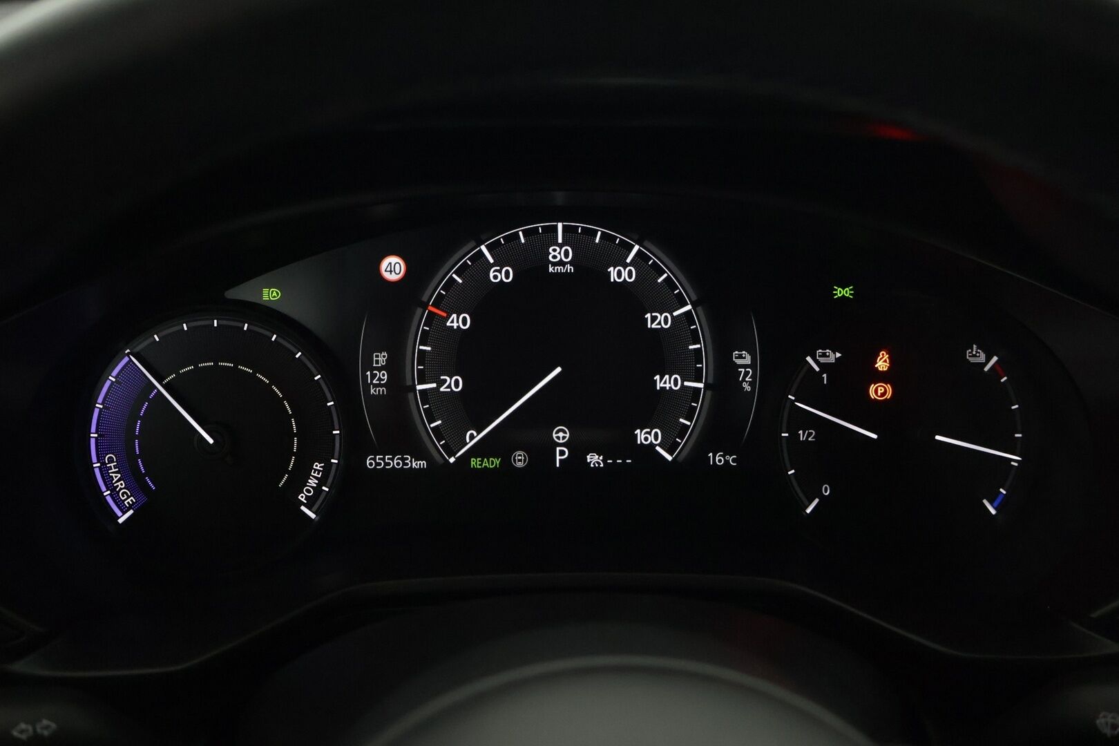 Mazda MX-30 2021 35,5 kWh e-Skyactiv Luxury * HUD / Avaimeton kulku ja käyn. /  360 P-Kamera / ACC / Kaistavahti / Sähköpenkki muistilla* - Huollot on ajantasalla / Renkaat ajokuntoiset / Juuri katsastettu *