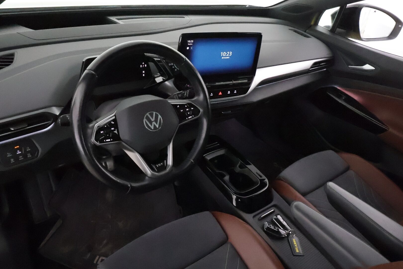 Volkswagen ID.4 2021 Pro Performance 1ST Max 150 kW, akku 77 kWh *ACC / HUD / Panorama / Muistipenkit hieronnalla / IQ.Light / ILP / 360° / Navi* - 1.Om Suomi-auto / Kahdet renkaat aluvanteilla