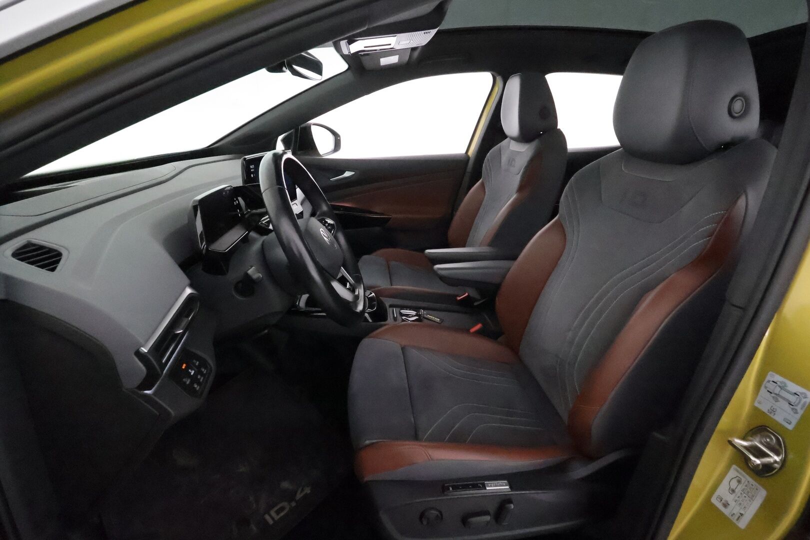 Volkswagen ID.4 2021 Pro Performance 1ST Max 150 kW, akku 77 kWh *ACC / HUD / Panorama / Muistipenkit hieronnalla / IQ.Light / ILP / 360° / Navi* - 1.Om Suomi-auto / Akku kuntotarkastettu / Kahdet renkaat aluvanteilla - HULLU BLACKWEEK KORKOTARJOUS 2,49%