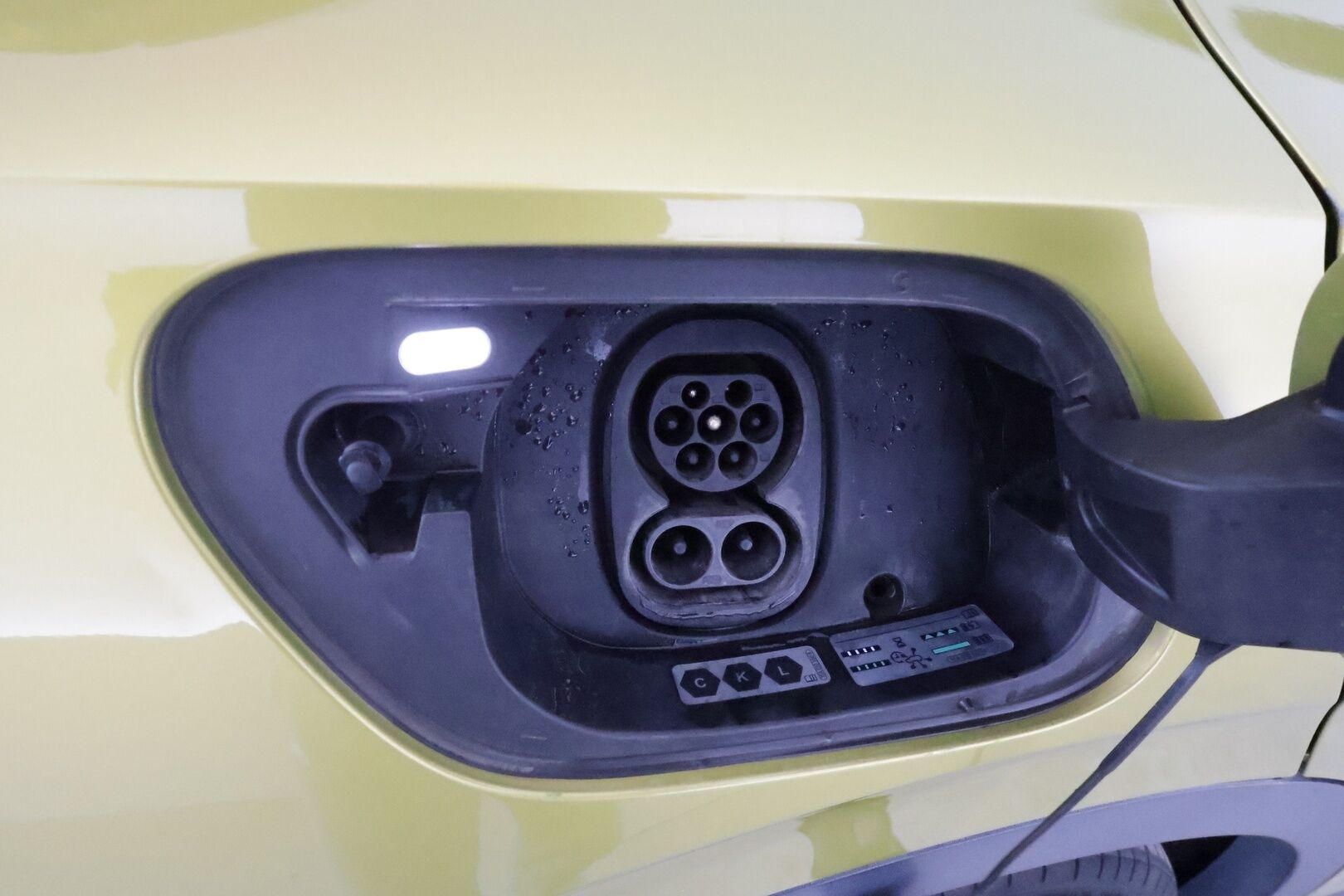 Volkswagen ID.4 2021 Pro Performance 1ST Max 150 kW, akku 77 kWh *ACC / HUD / Panorama / Muistipenkit hieronnalla / IQ.Light / ILP / 360° / Navi* - 1.Om Suomi-auto / Akku kuntotarkastettu / Kahdet renkaat aluvanteilla - HULLU BLACKWEEK KORKOTARJOUS 2,49%