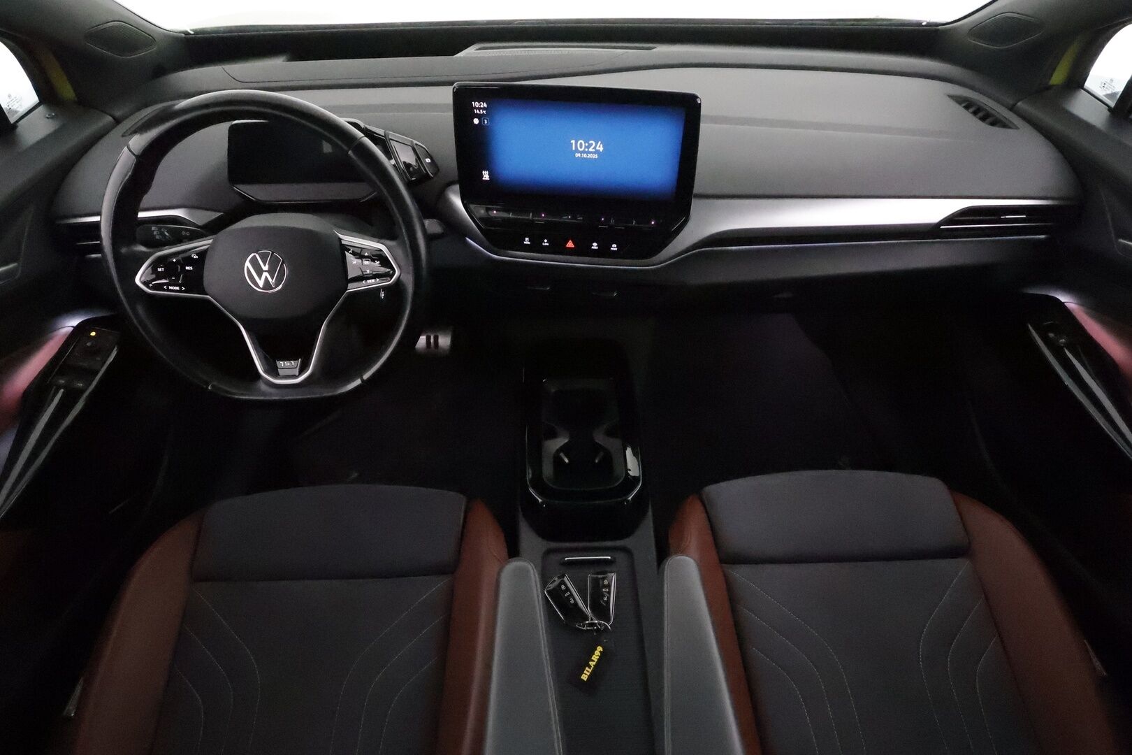 Volkswagen ID.4 2021 Pro Performance 1ST Max 150 kW, akku 77 kWh *ACC / HUD / Panorama / Muistipenkit hieronnalla / IQ.Light / ILP / 360° / Navi* - 1.Om Suomi-auto / Kahdet renkaat aluvanteilla